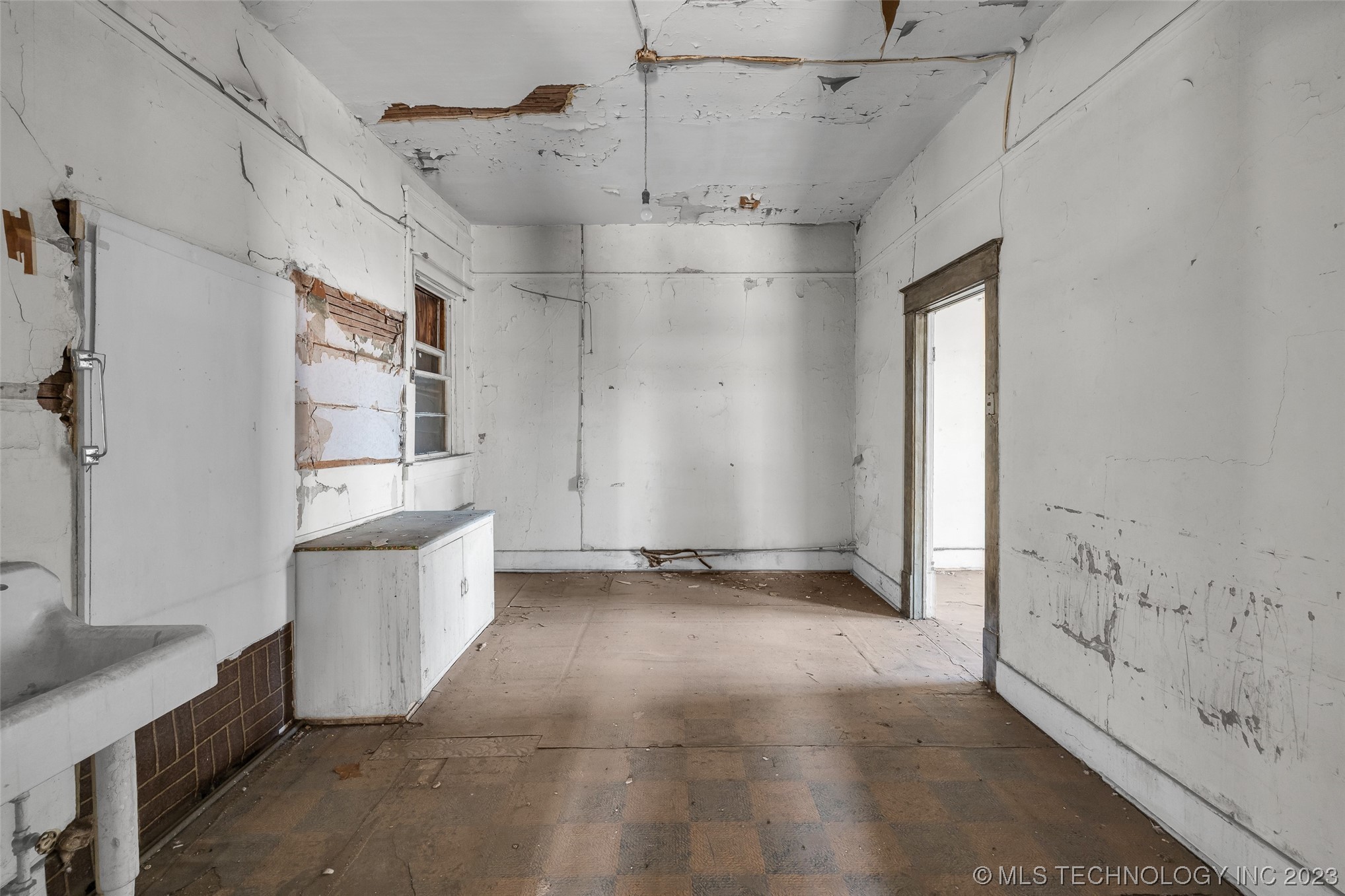 401 W Will Rogers Boulevard