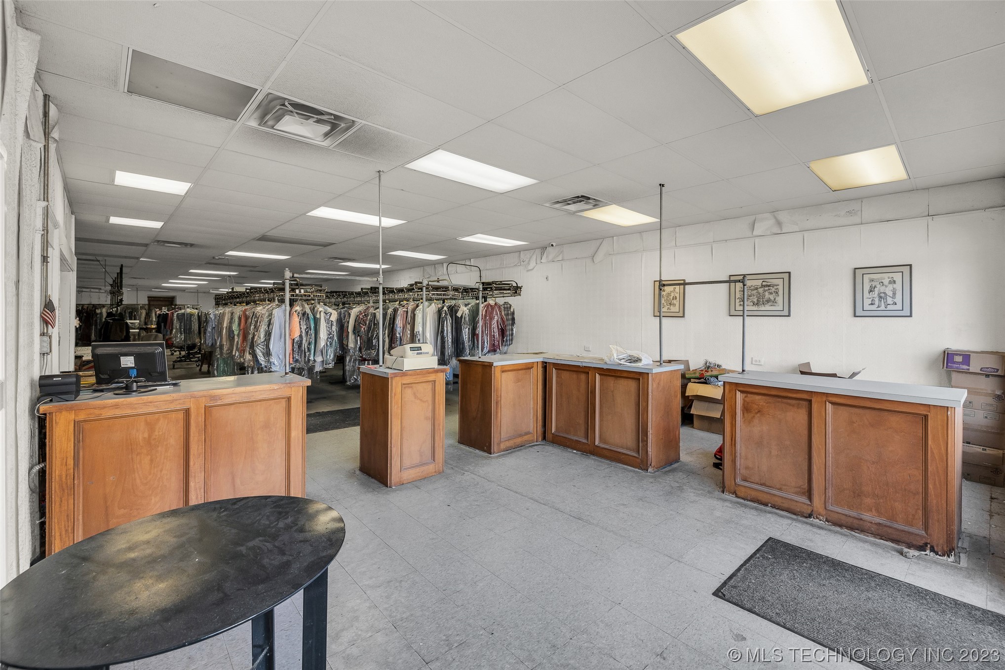 401 W Will Rogers Boulevard