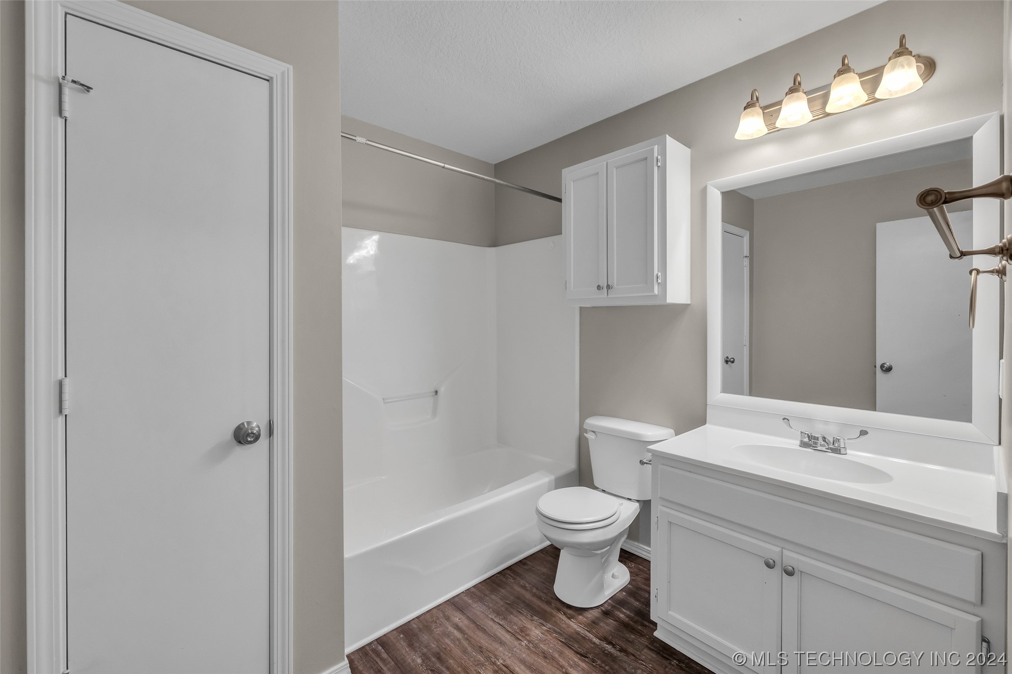 1104 W Florence Court