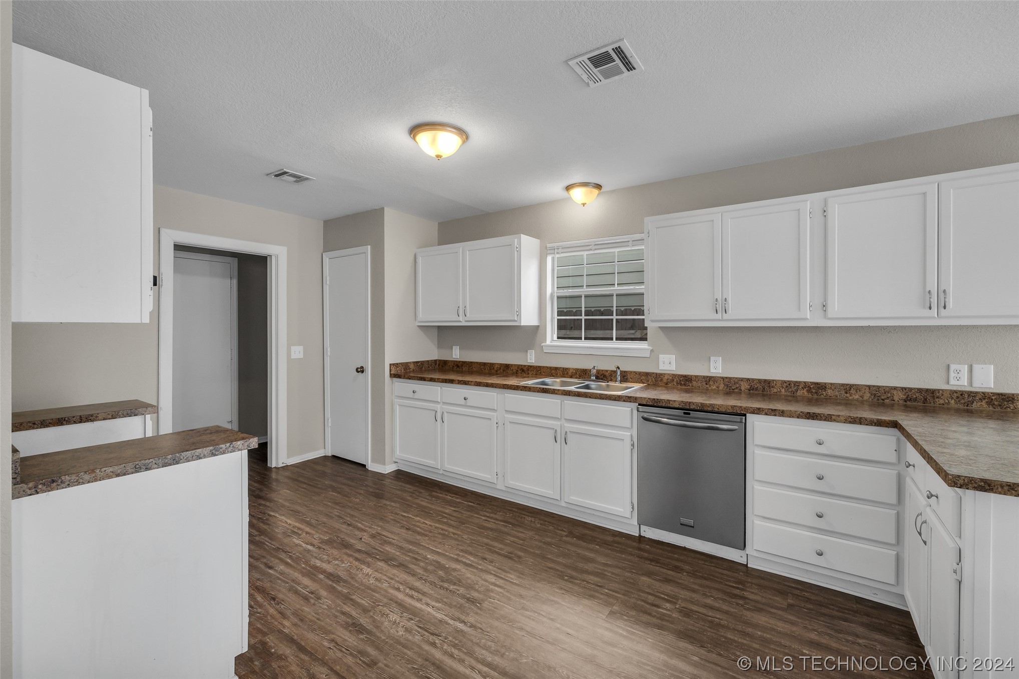 1104 W Florence Court