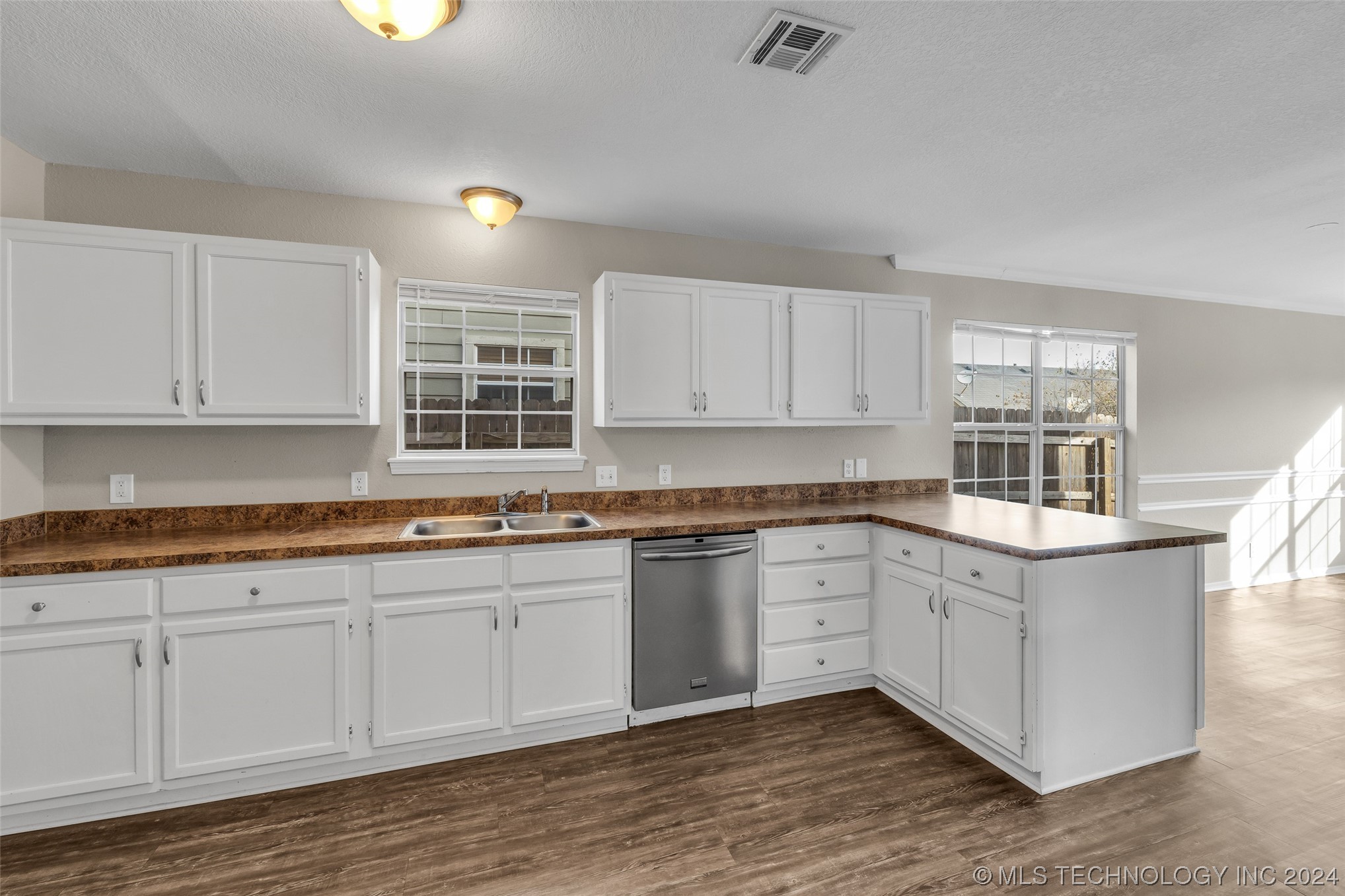 1104 W Florence Court