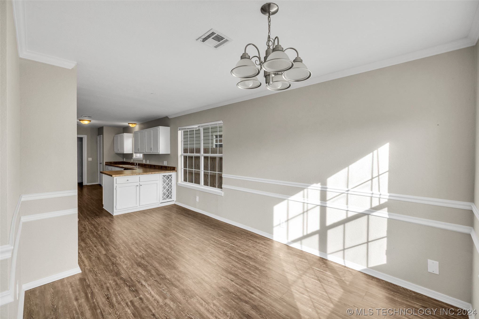 1104 W Florence Court