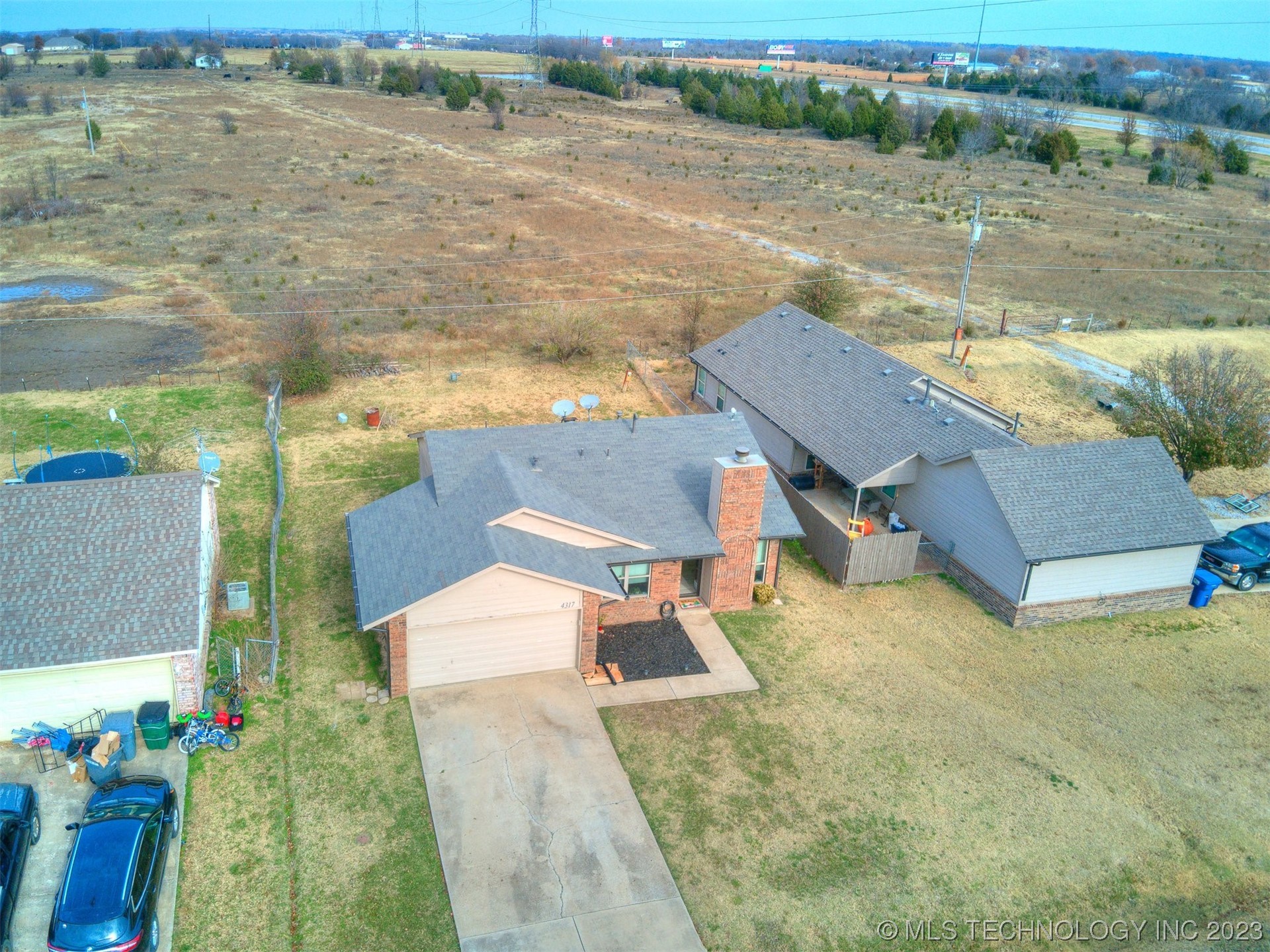 4317 E 101st Street N