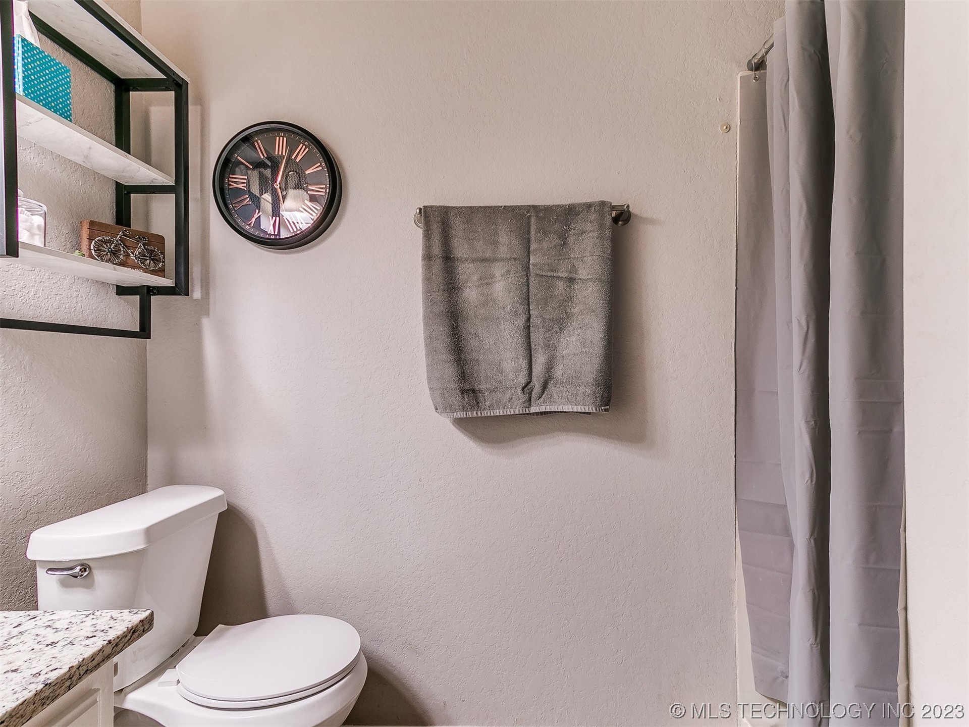 4317 E 101st Street N