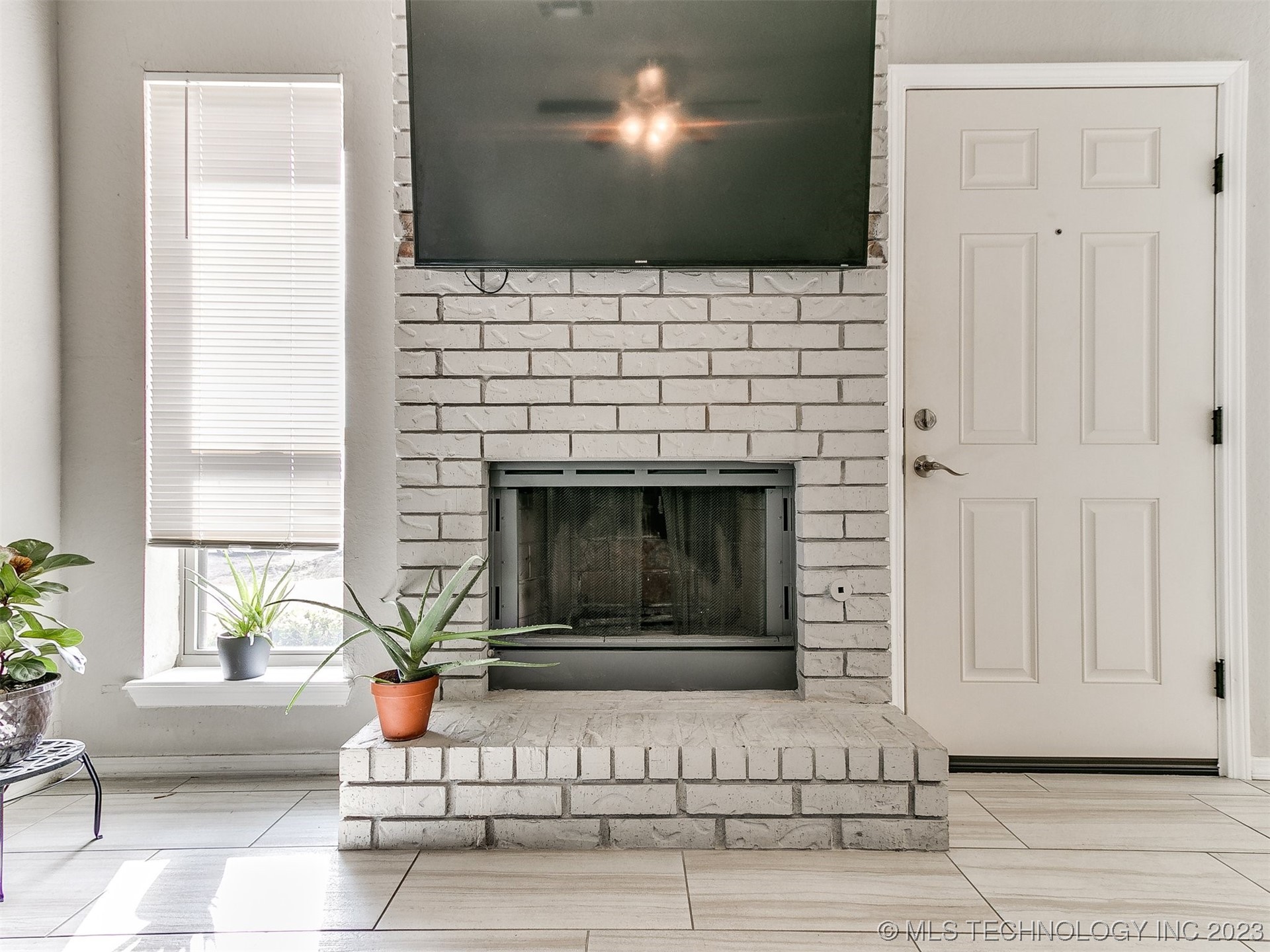 4317 E 101st Street N