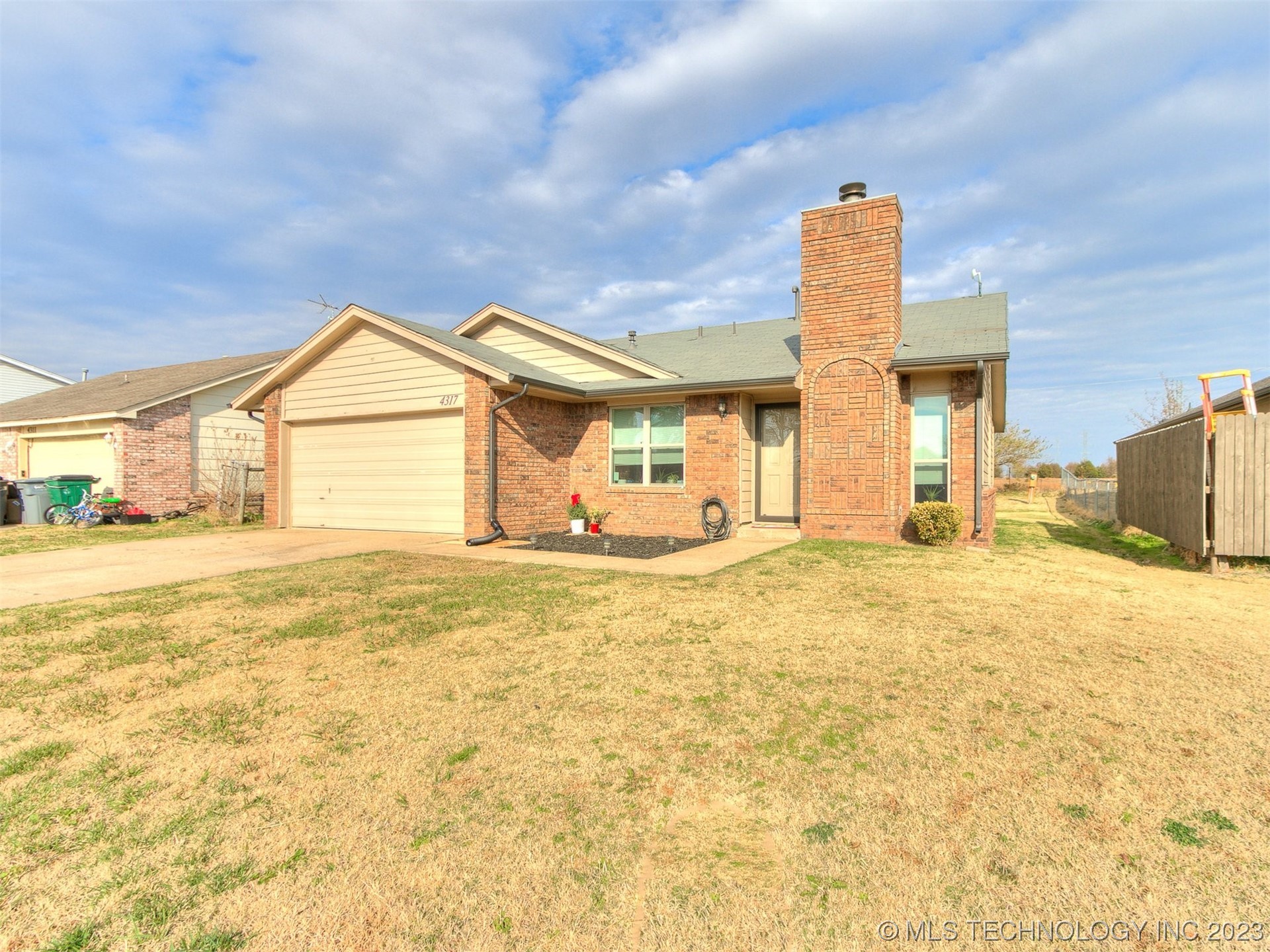 4317 E 101st Street N