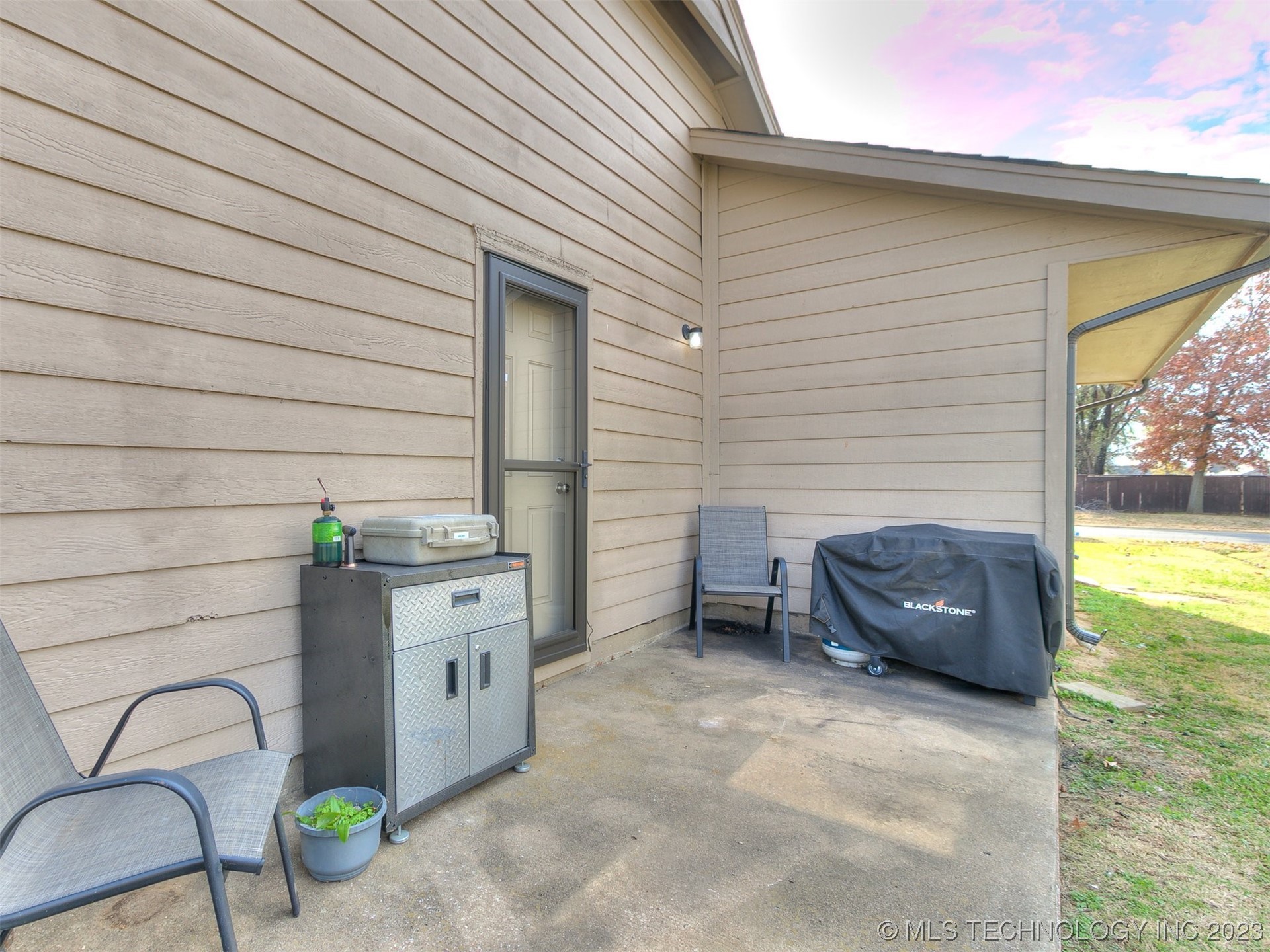 4317 E 101st Street N