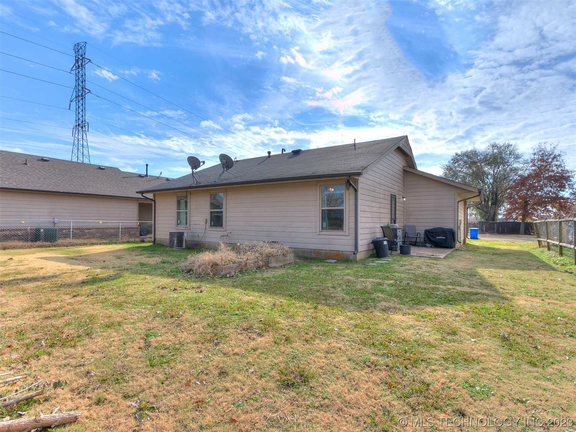 4317 E 101st Street N