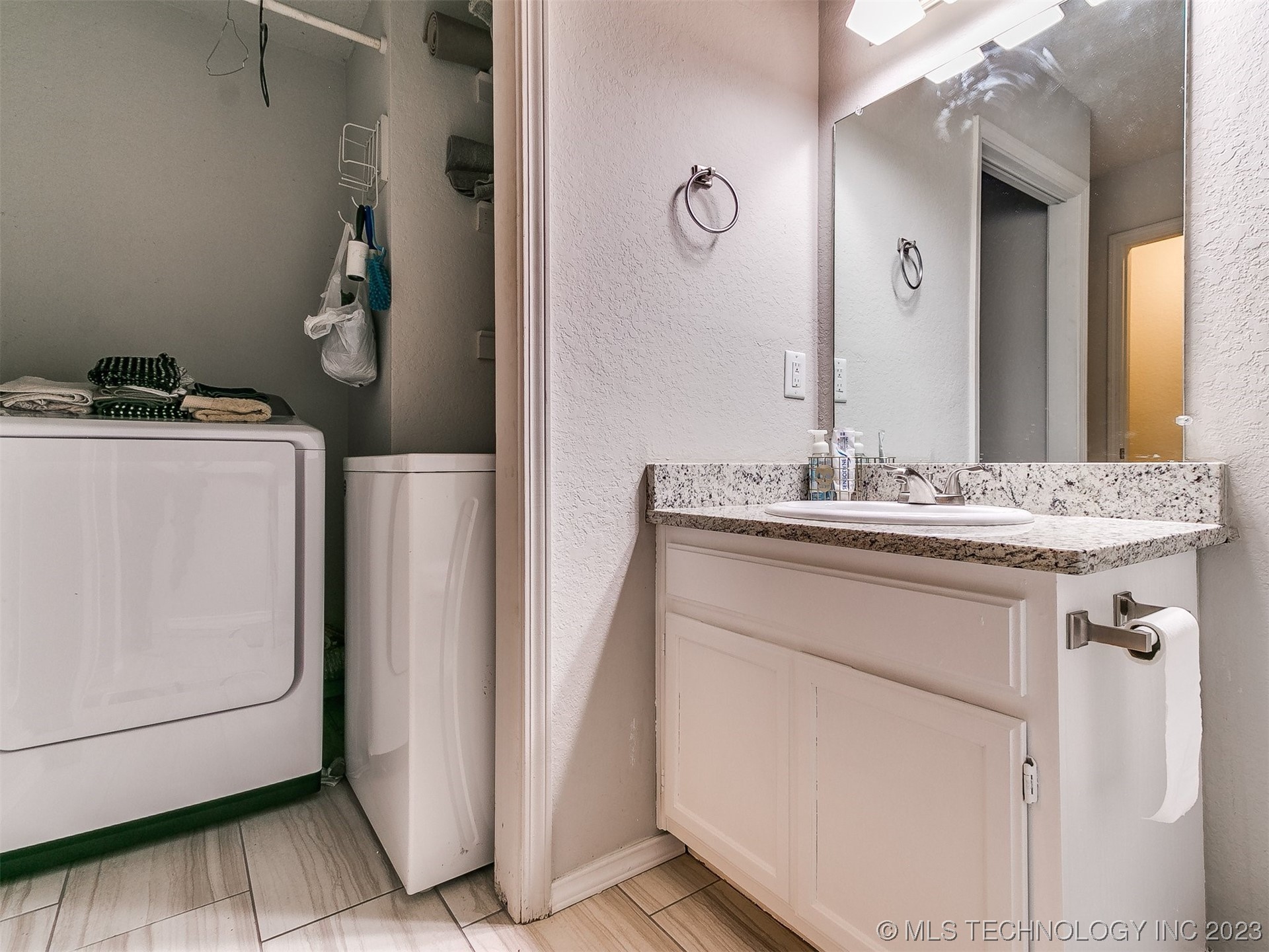 4317 E 101st Street N