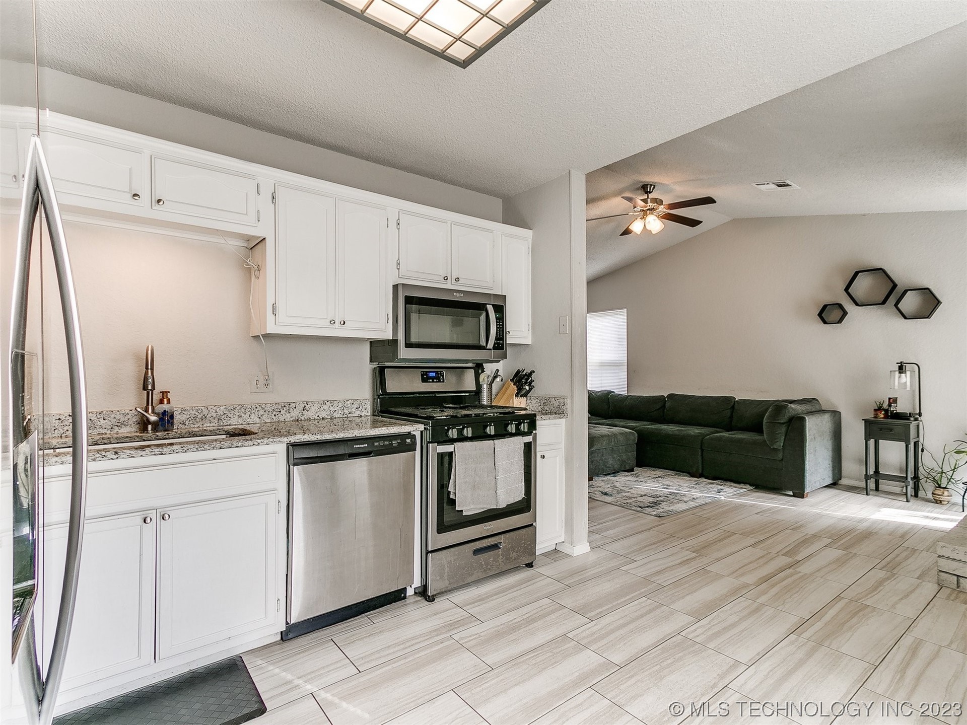 4317 E 101st Street N