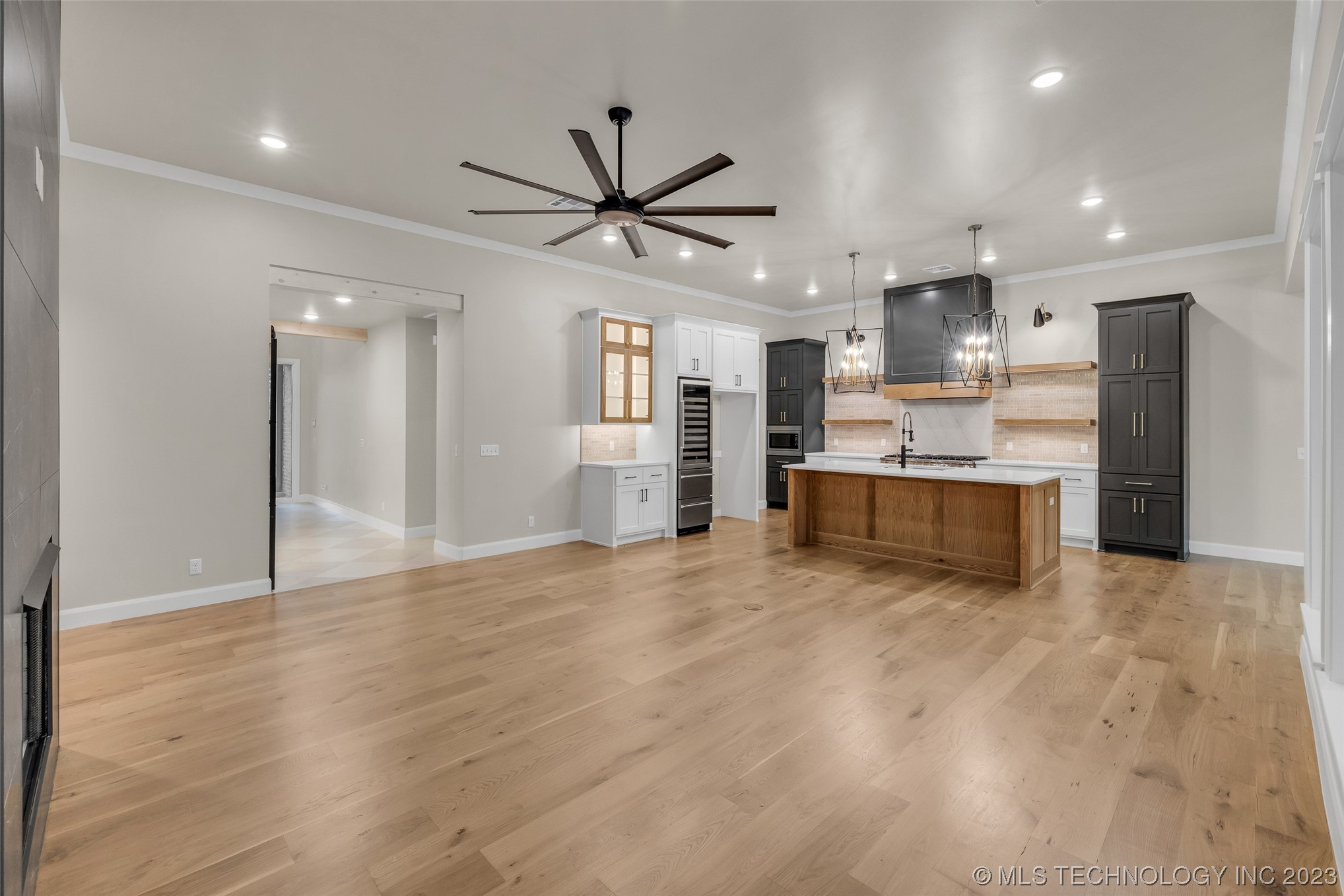 4211 S Cincinnati Avenue