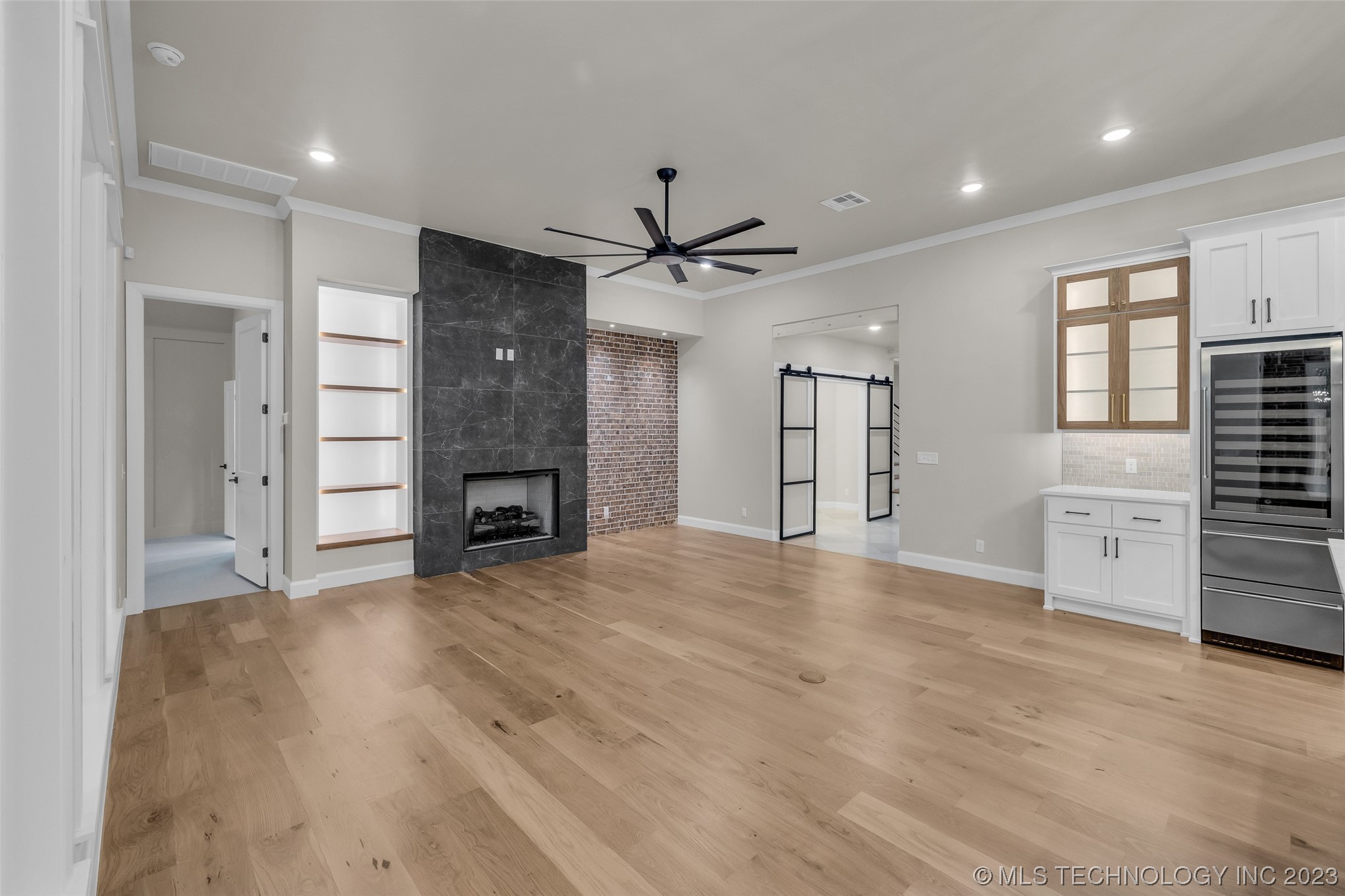 4211 S Cincinnati Avenue