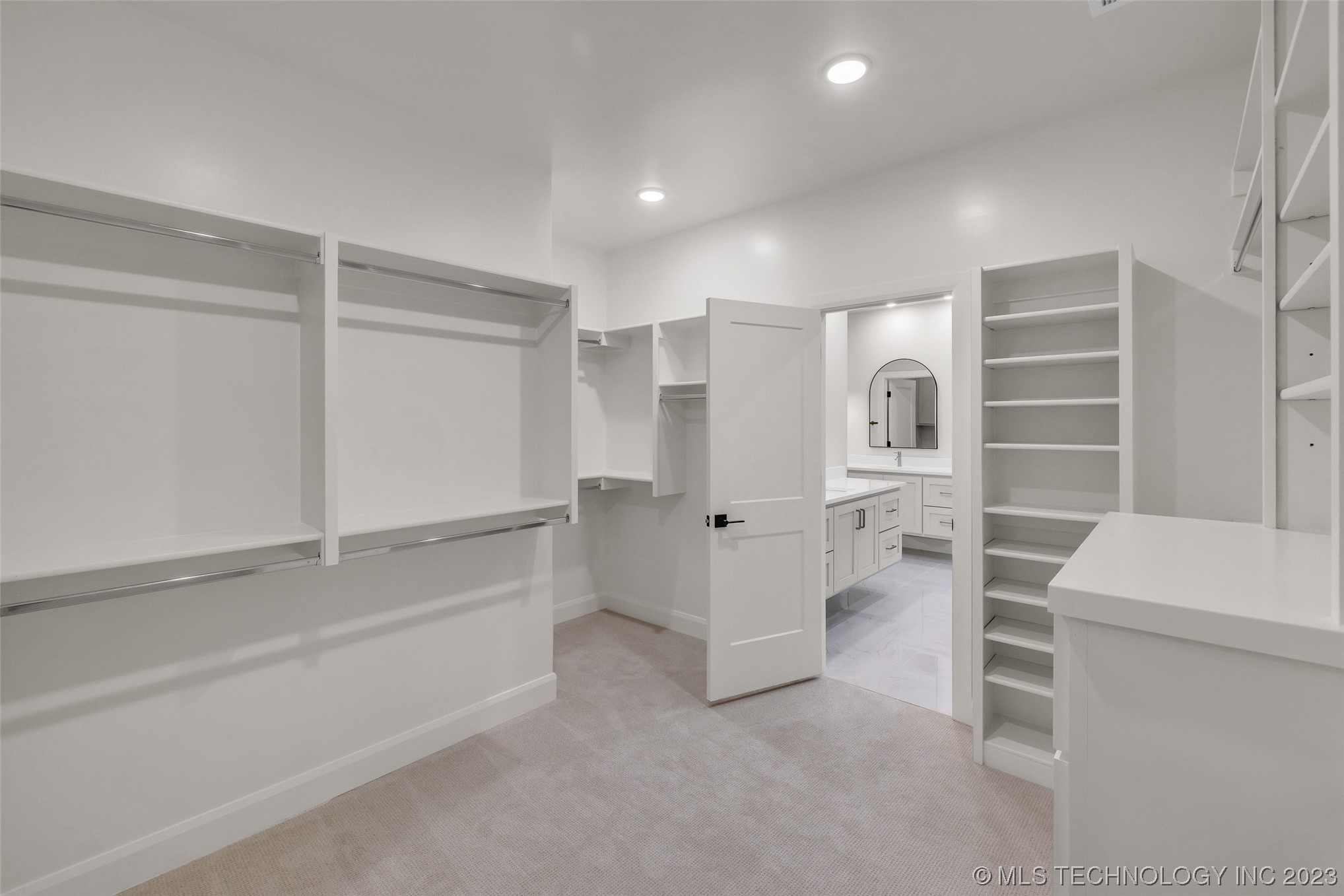 4211 S Cincinnati Avenue