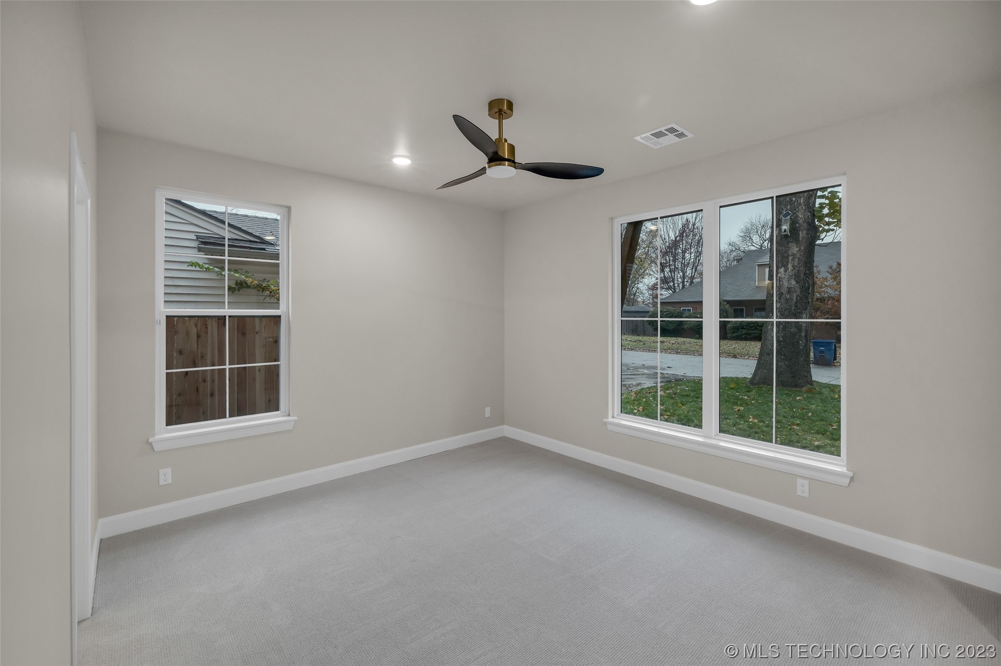 4211 S Cincinnati Avenue