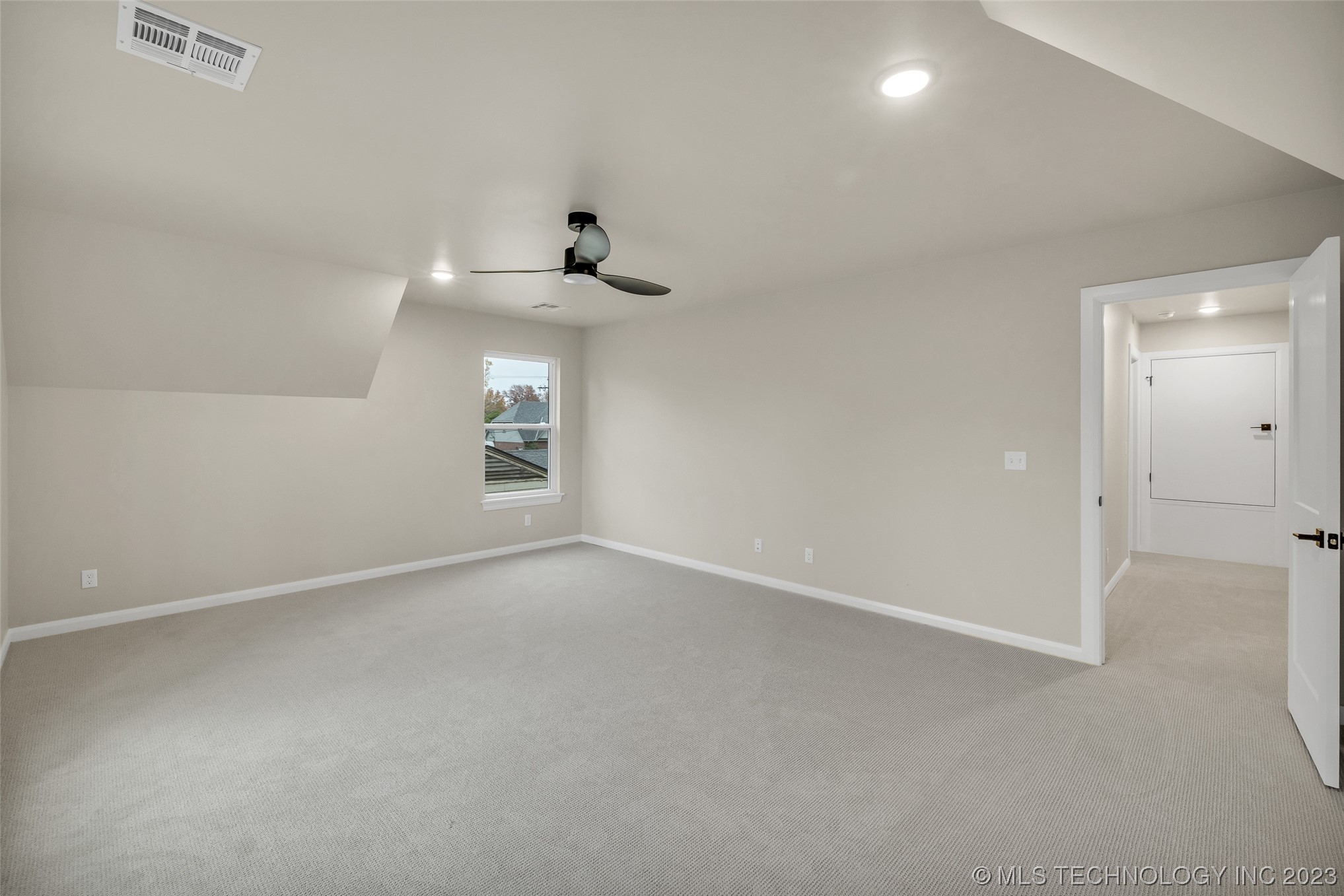 4211 S Cincinnati Avenue