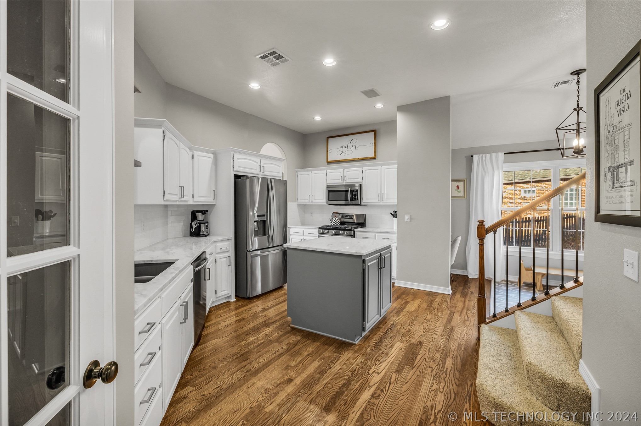 11528 S Mulberry Lane