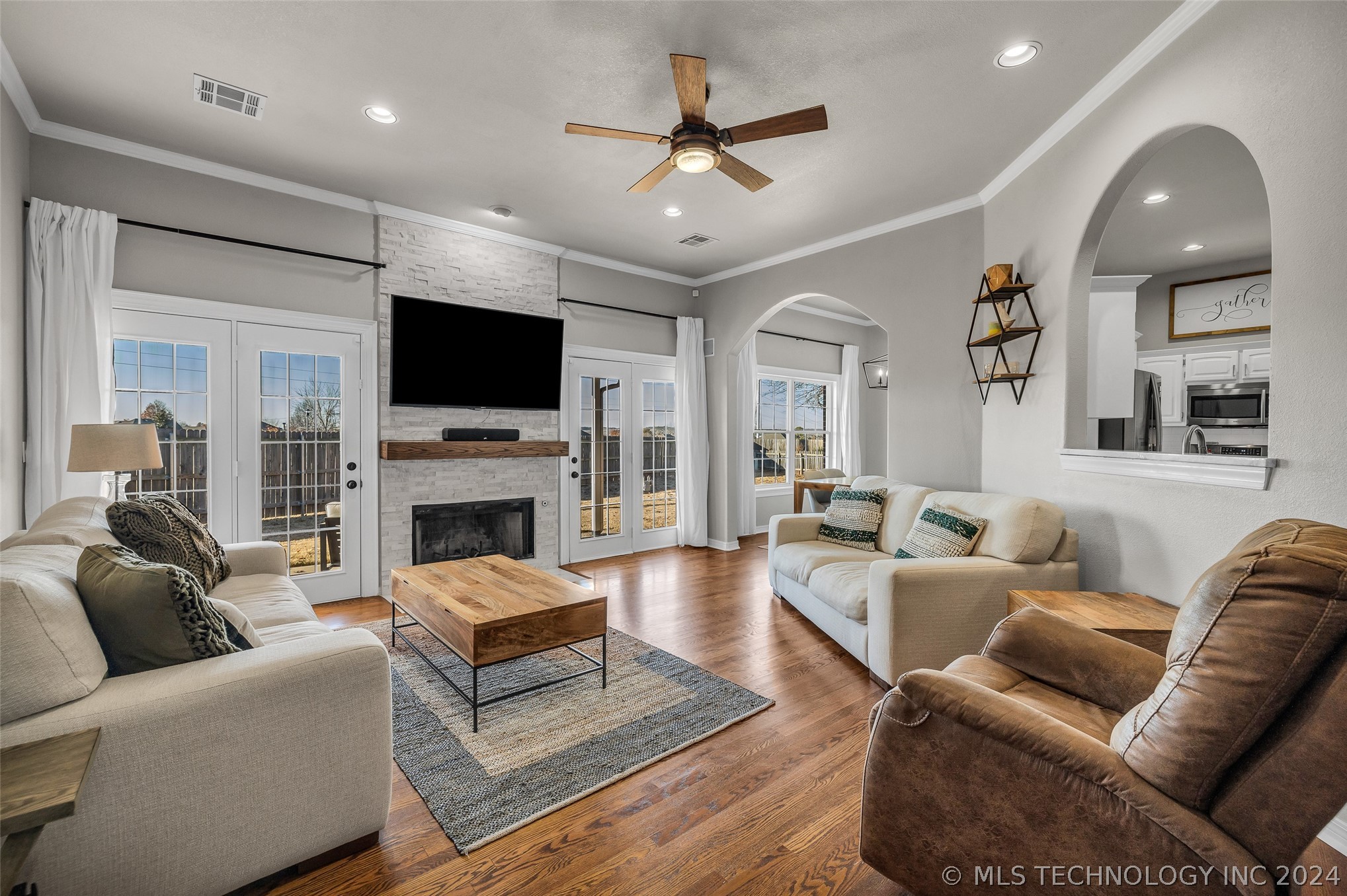 11528 S Mulberry Lane