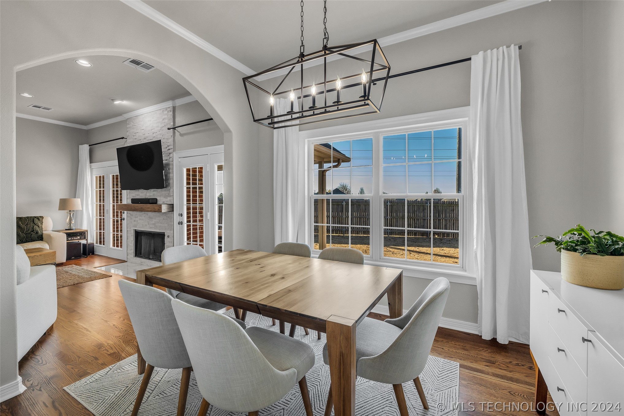 11528 S Mulberry Lane