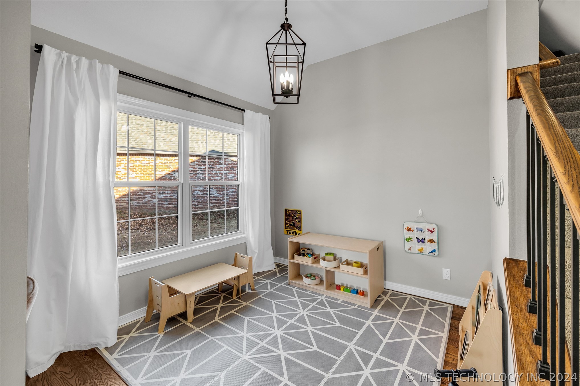 11528 S Mulberry Lane