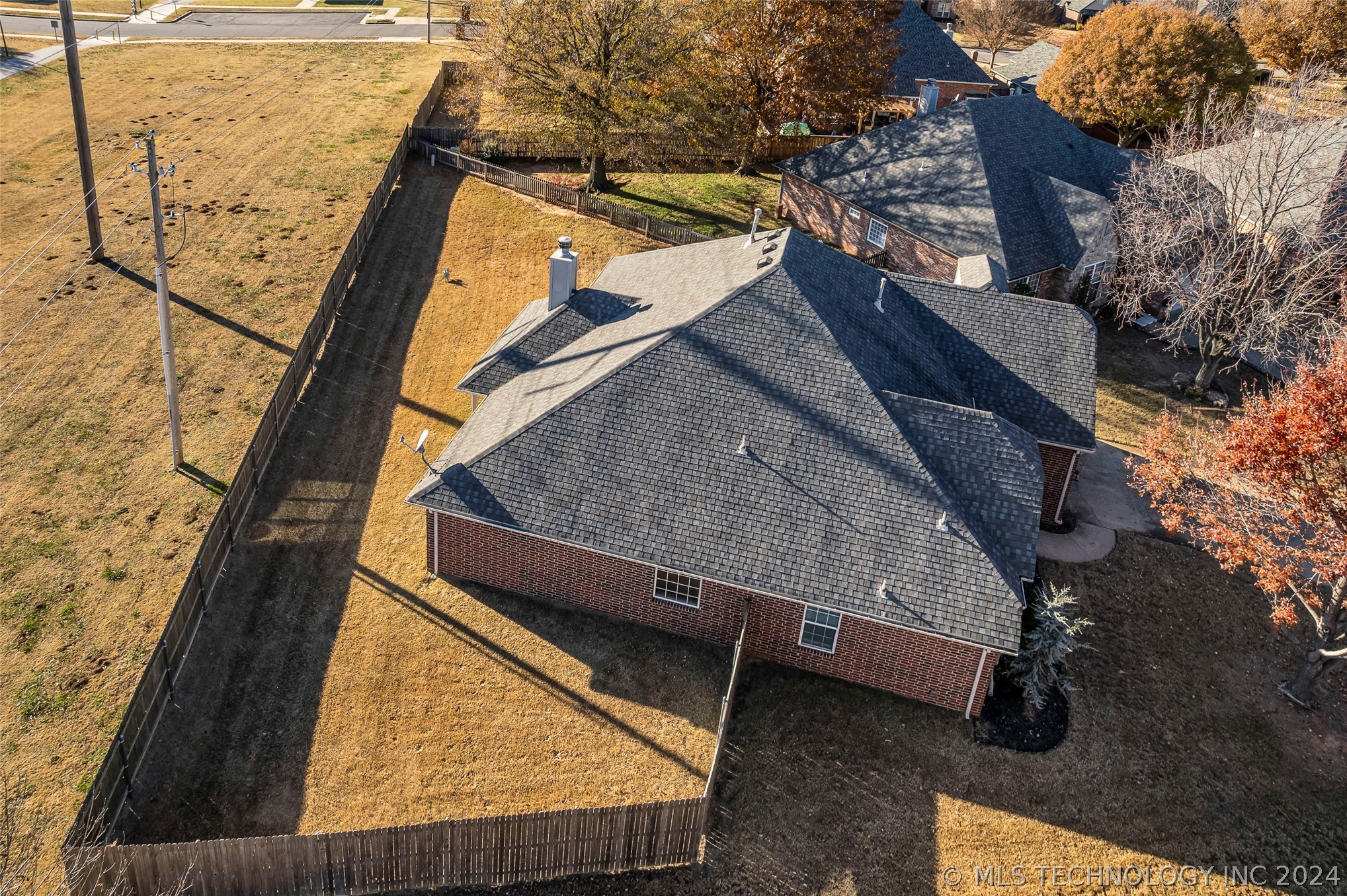 11528 S Mulberry Lane