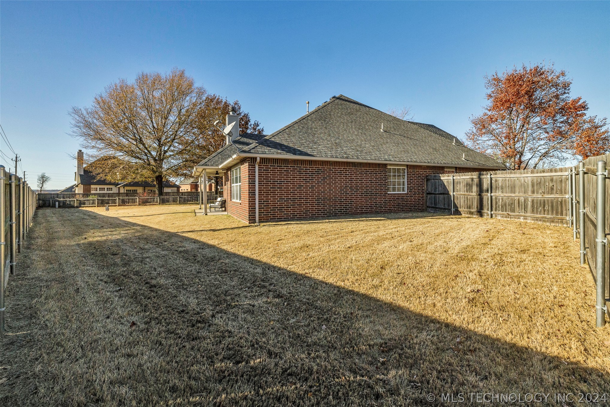 11528 S Mulberry Lane