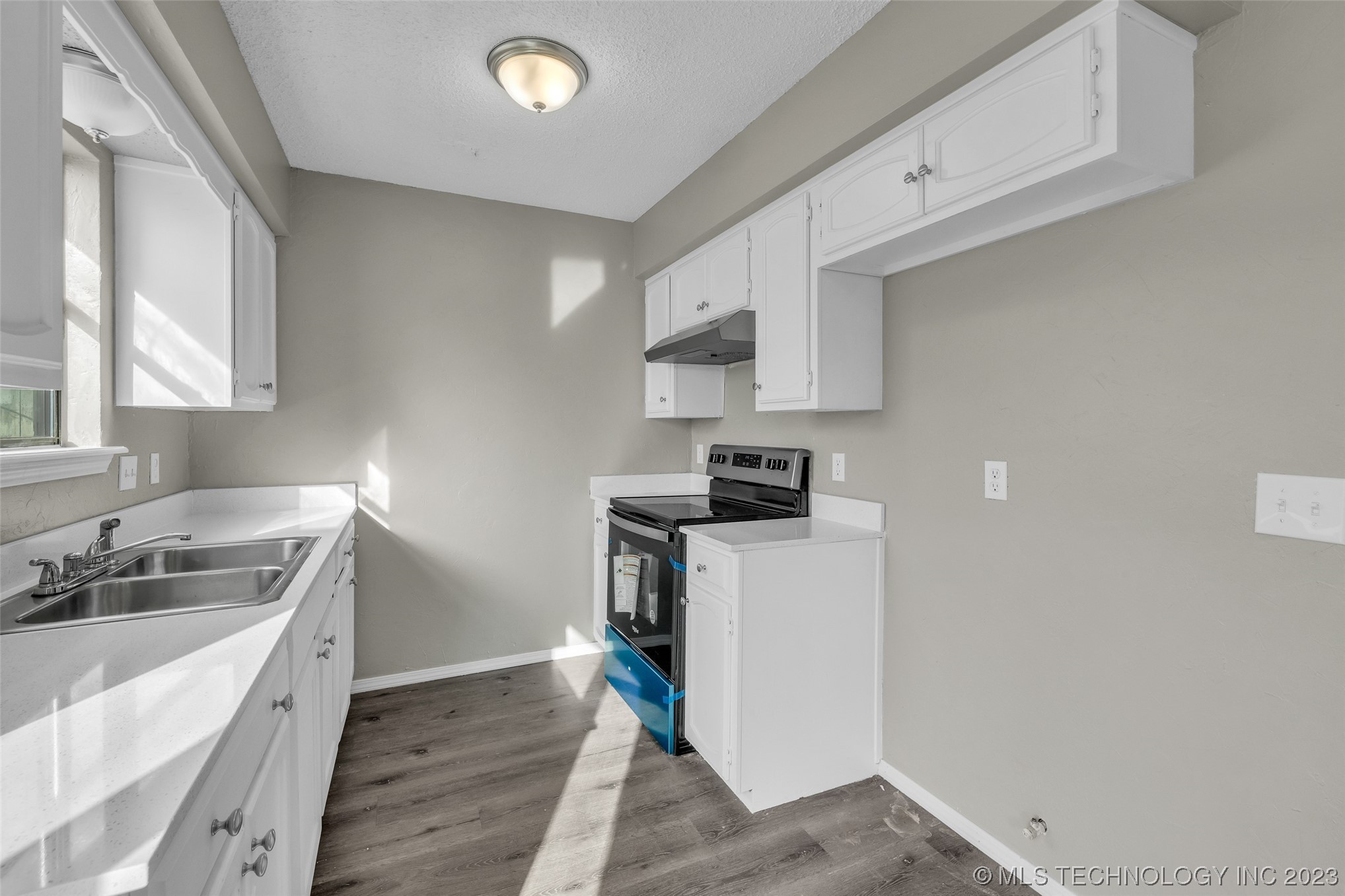 6730 S Rockford Place