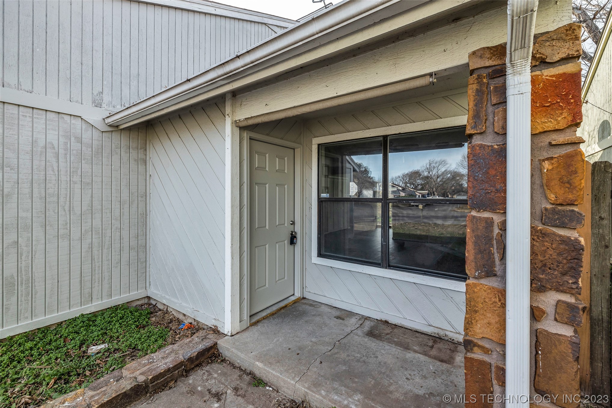 6730 S Rockford Place