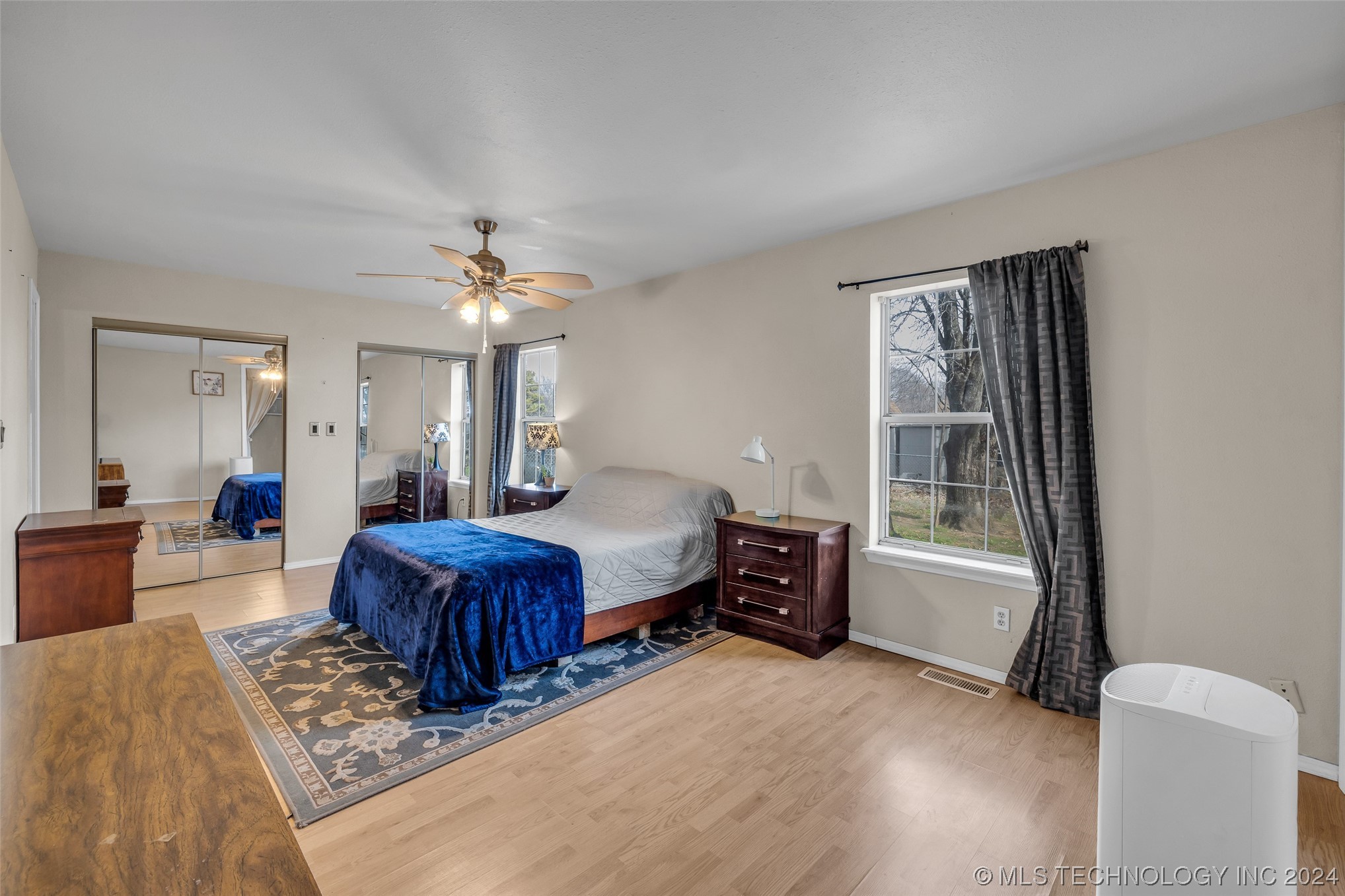 1104 S Florence Avenue