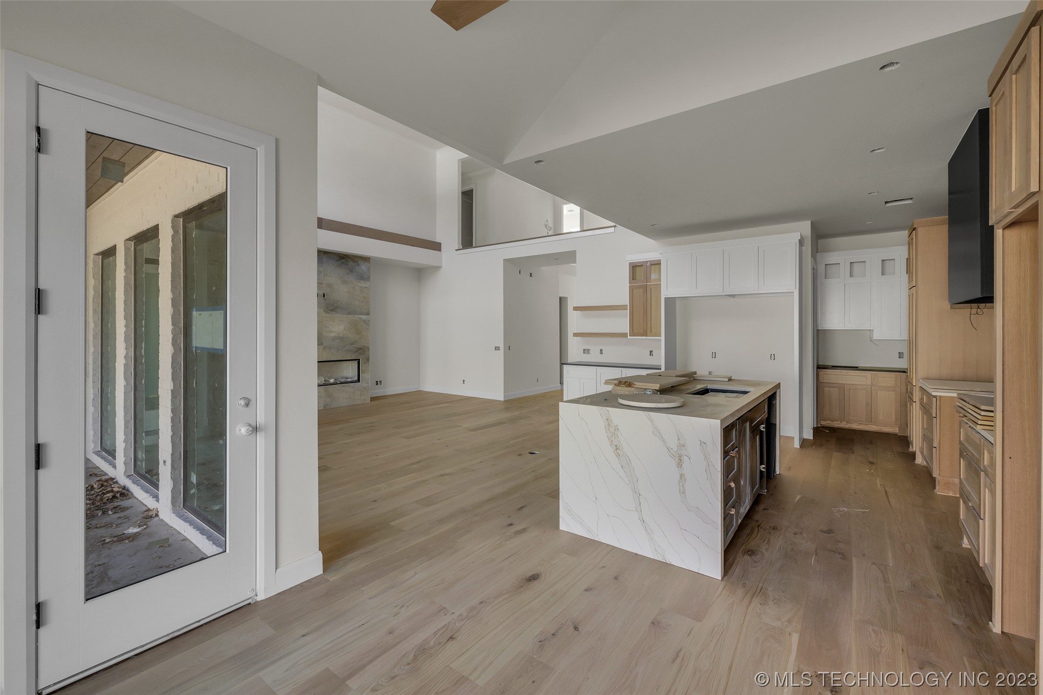 3121 S Detroit Avenue