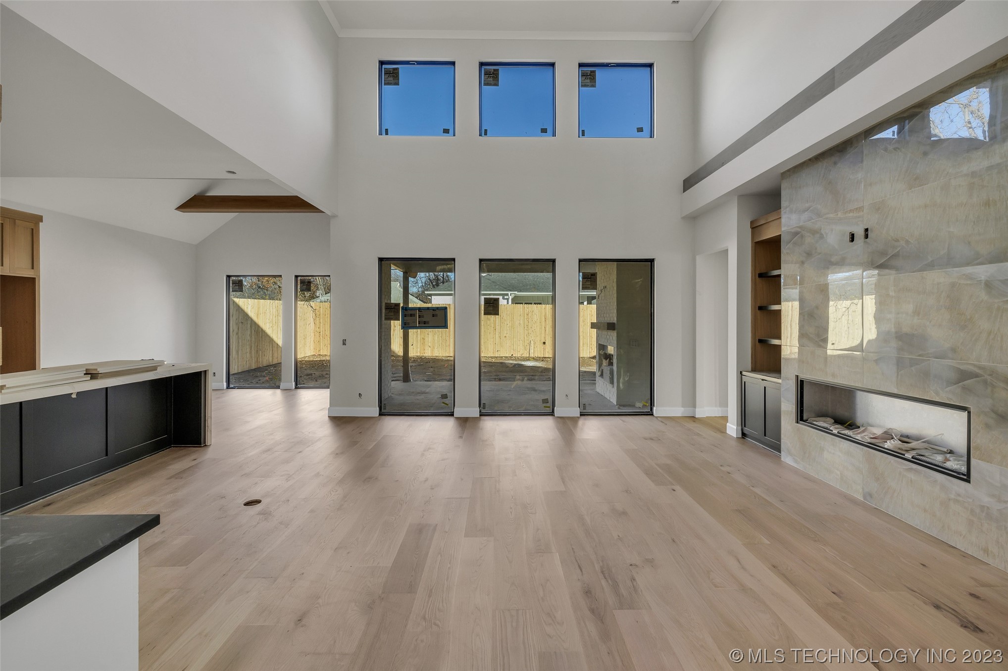 3121 S Detroit Avenue