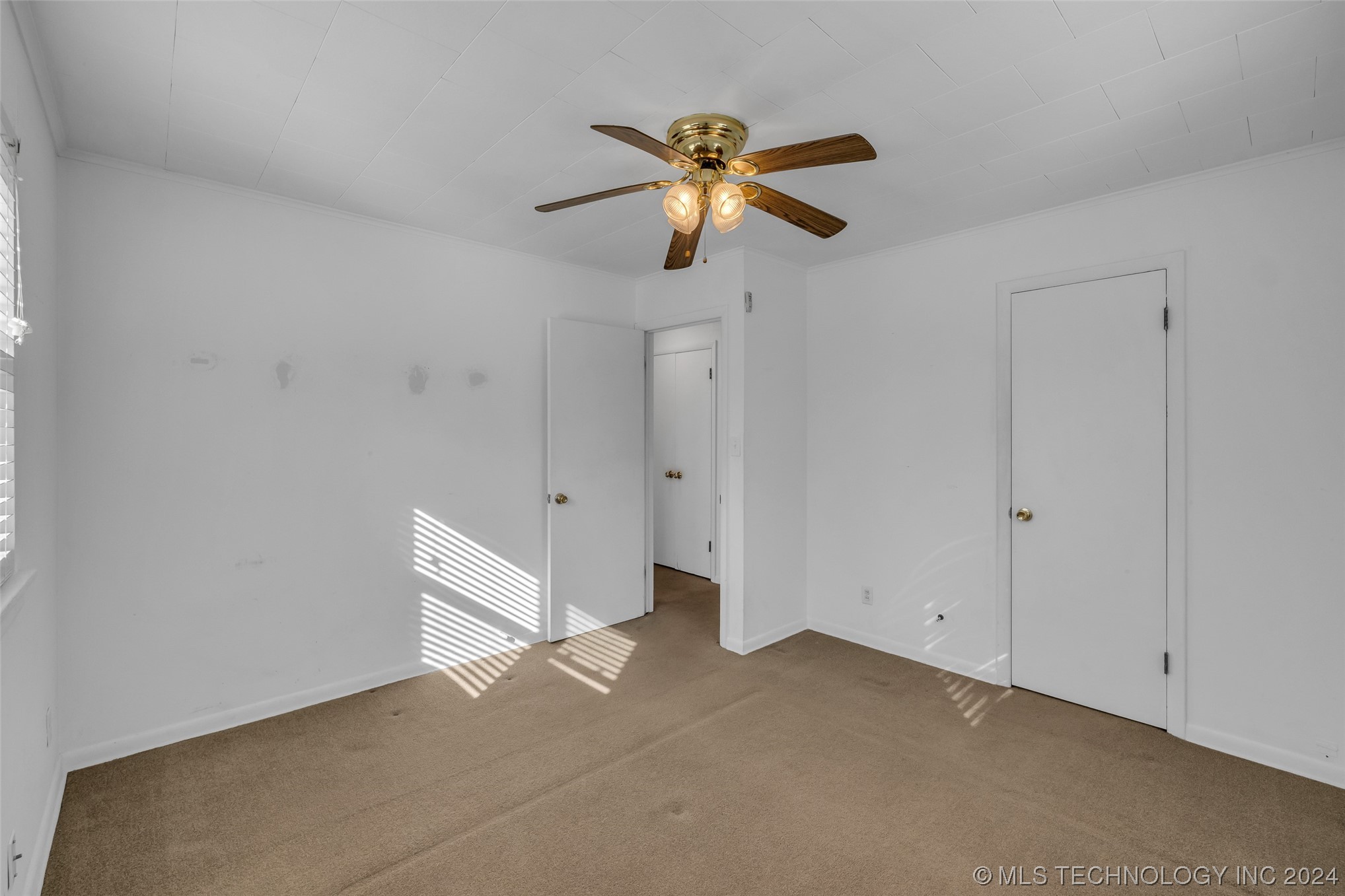 211 E Fort Worth Street