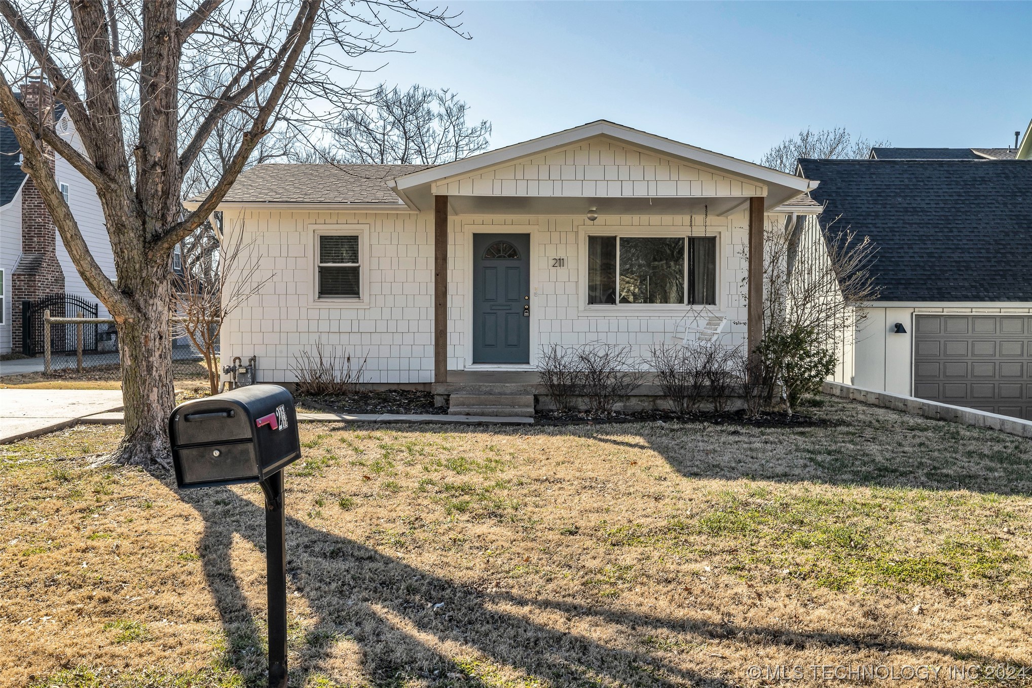 211 E Fort Worth Street