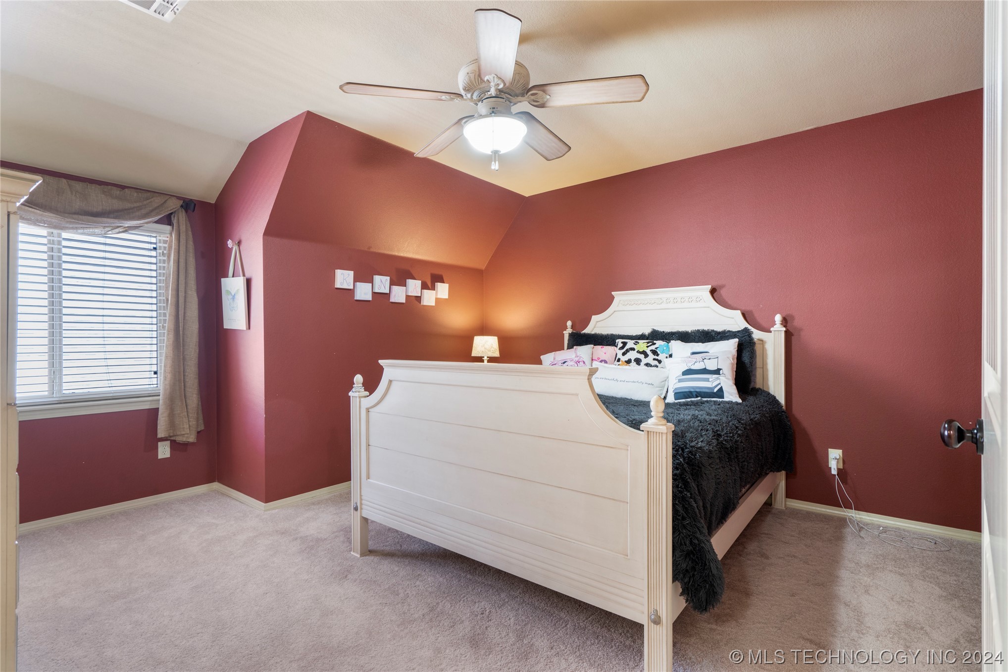 11830 S Pittsburg Avenue