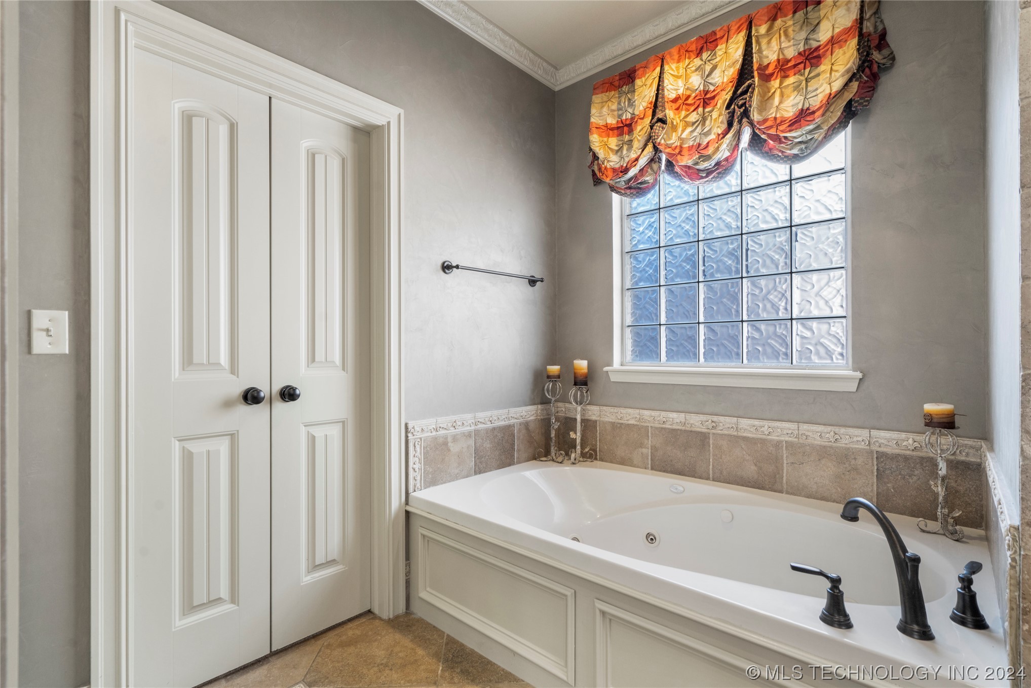 11830 S Pittsburg Avenue