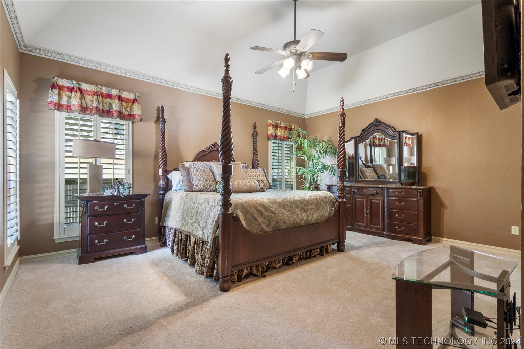 11830 S Pittsburg Avenue