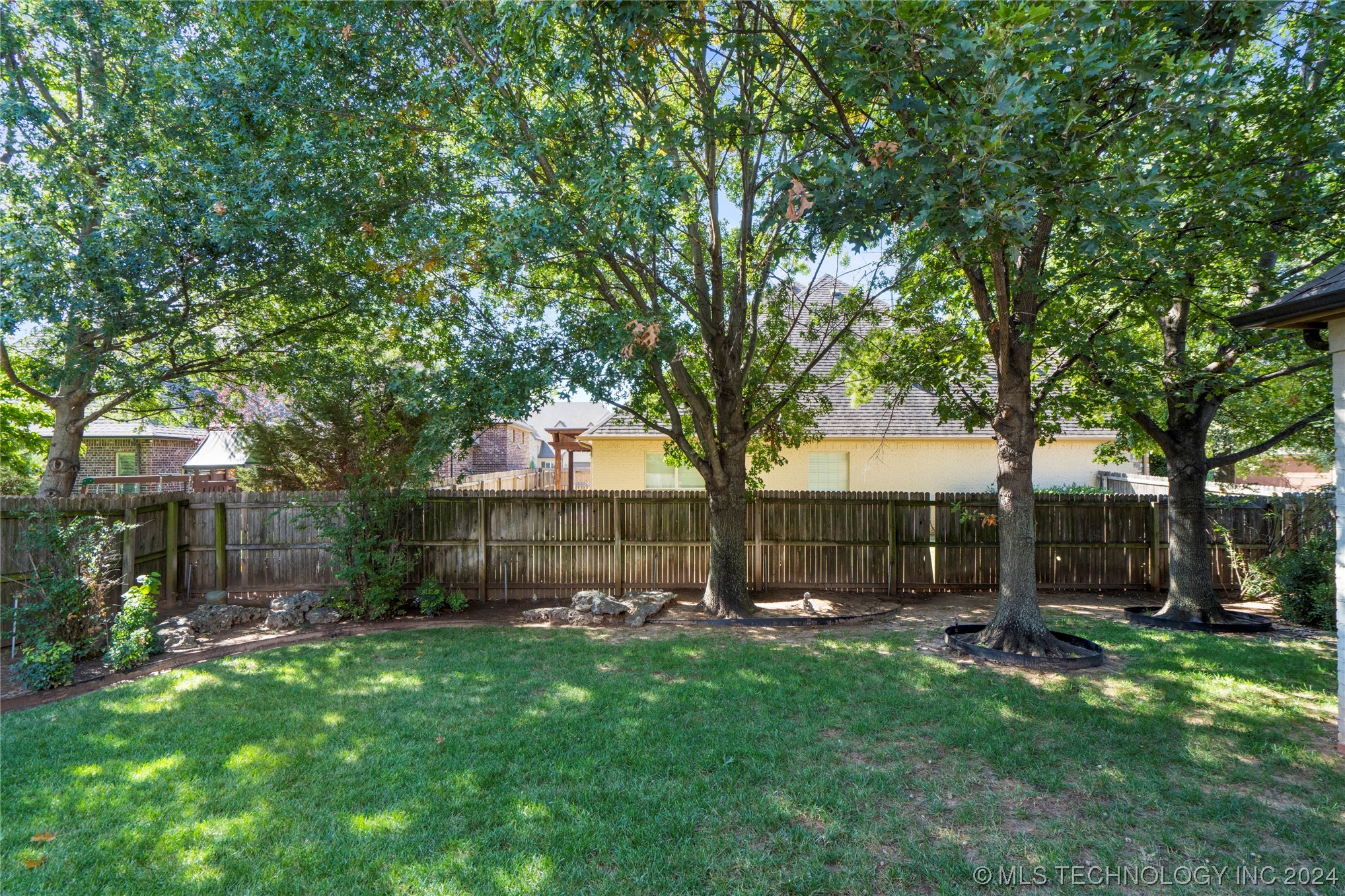 11830 S Pittsburg Avenue