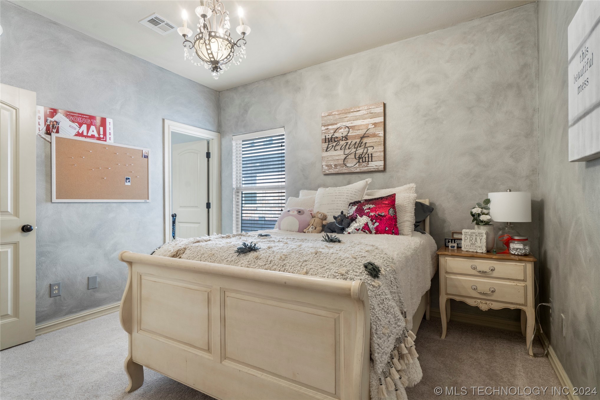 11830 S Pittsburg Avenue