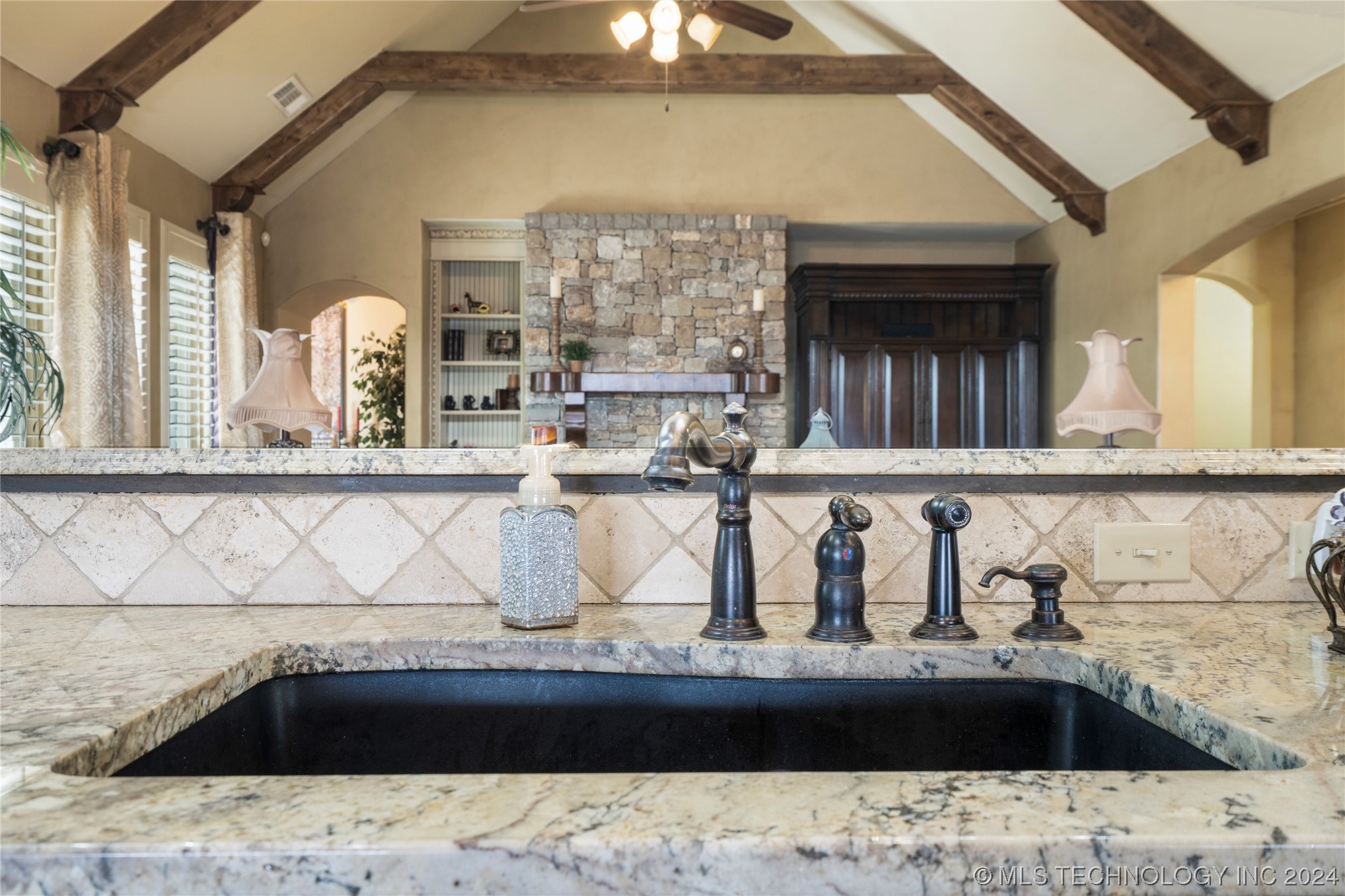 11830 S Pittsburg Avenue