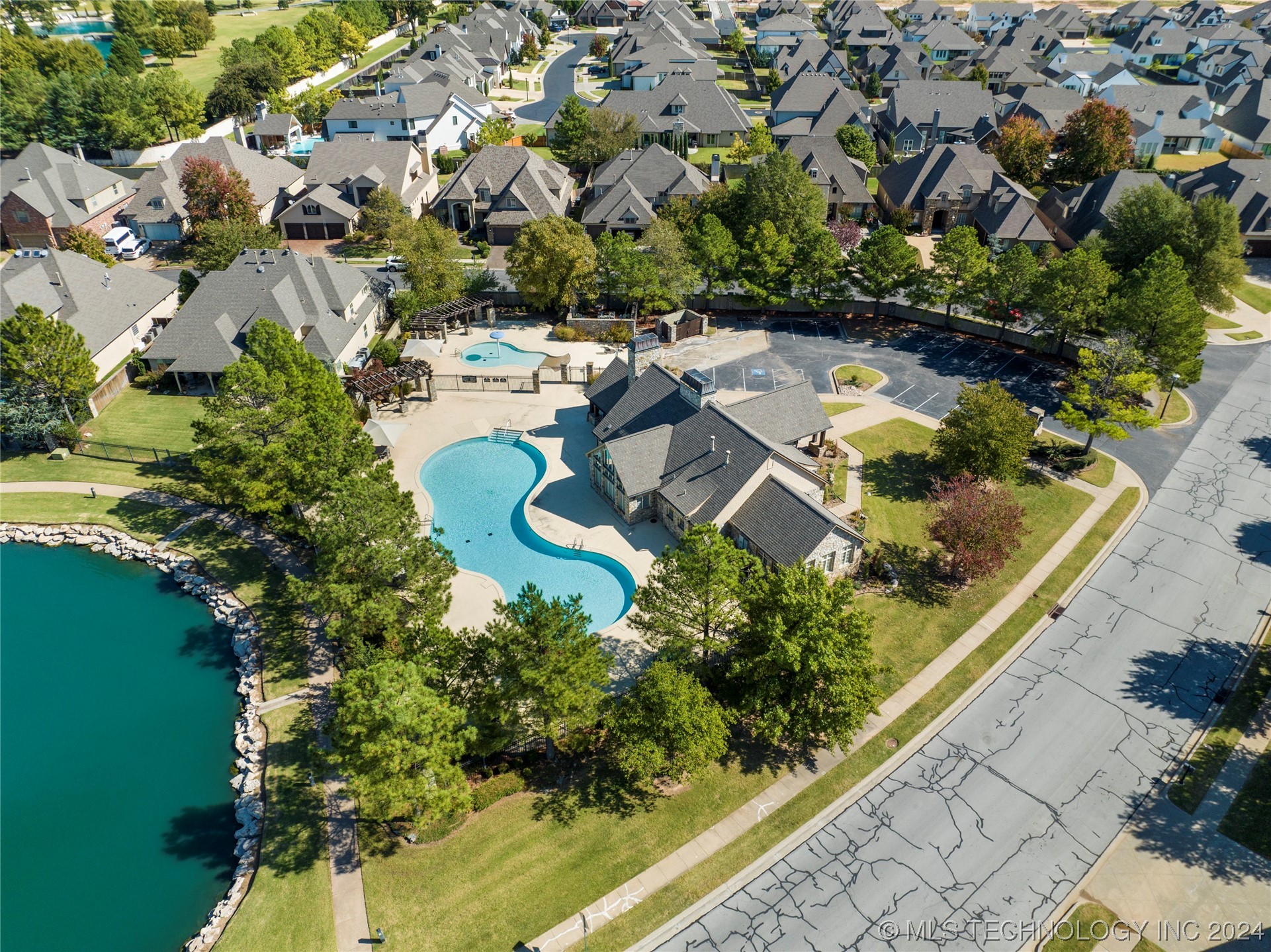 11830 S Pittsburg Avenue