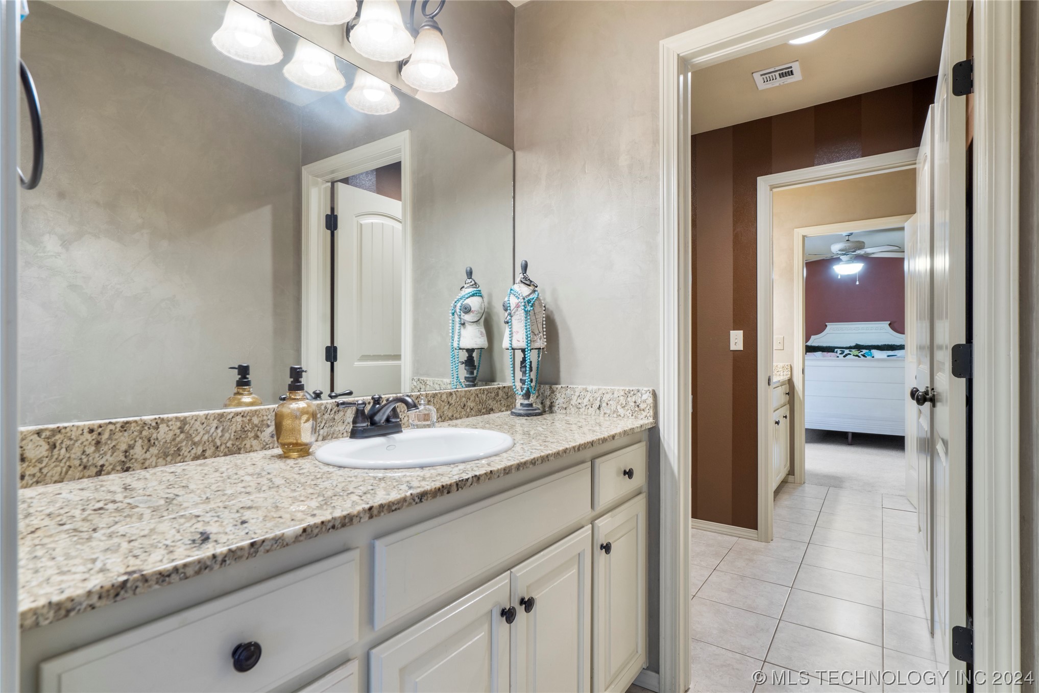 11830 S Pittsburg Avenue