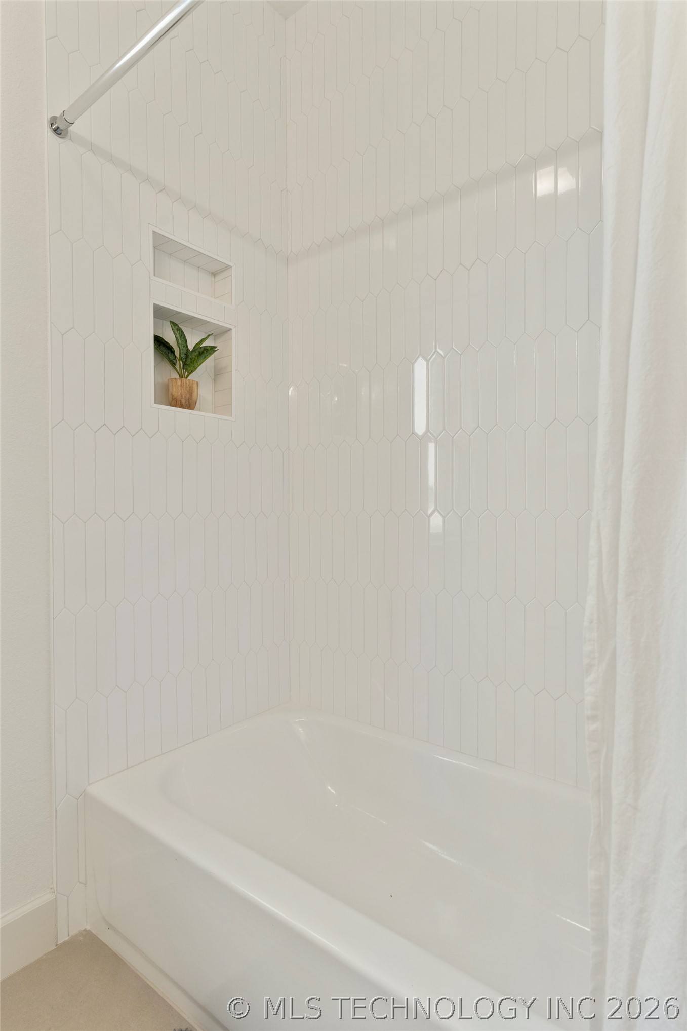 14487 S College Avenue