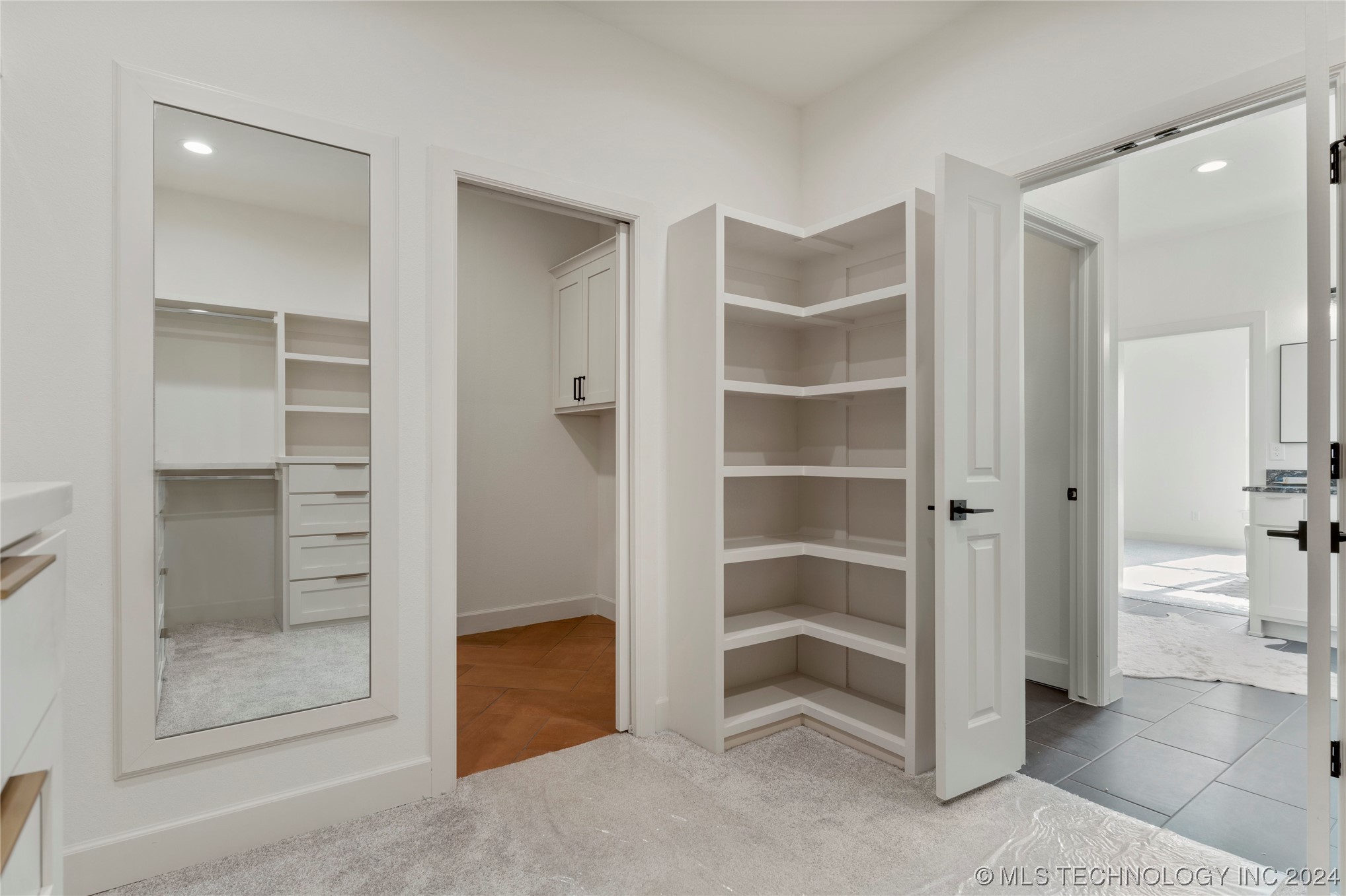 14487 S College Avenue