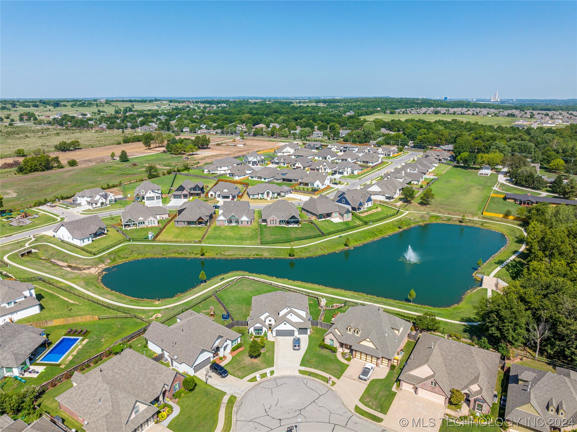 14487 S College Avenue