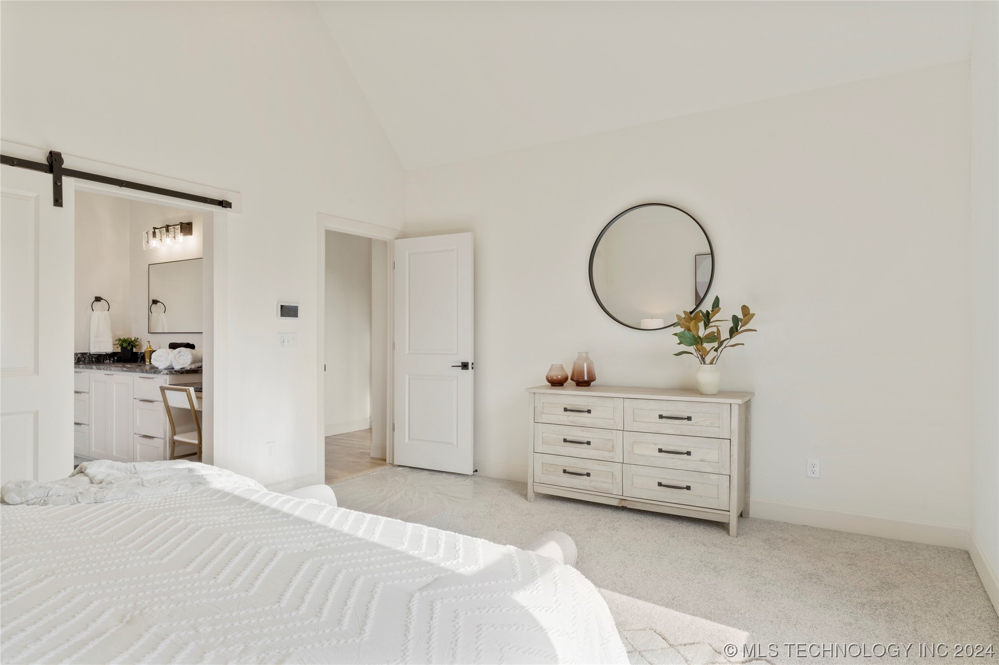 14487 S College Avenue