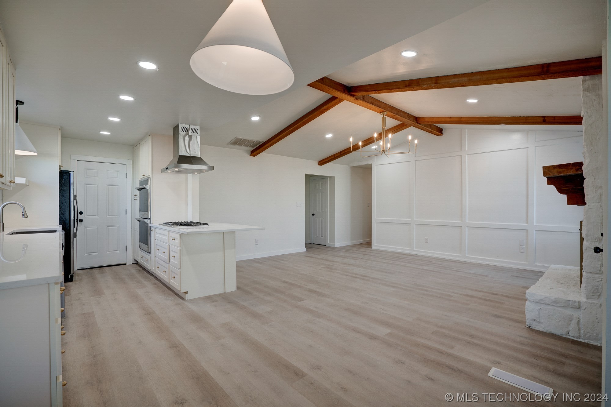 11444 S Franklin Avenue S