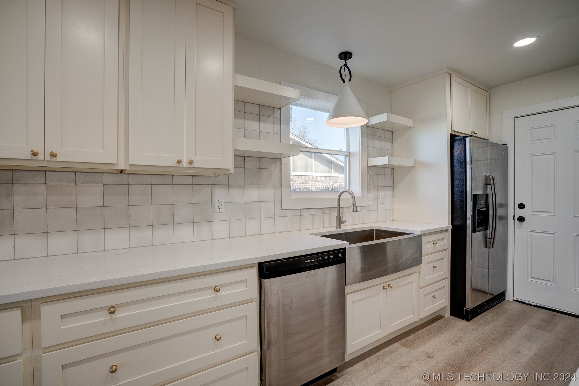 11444 S Franklin Avenue S