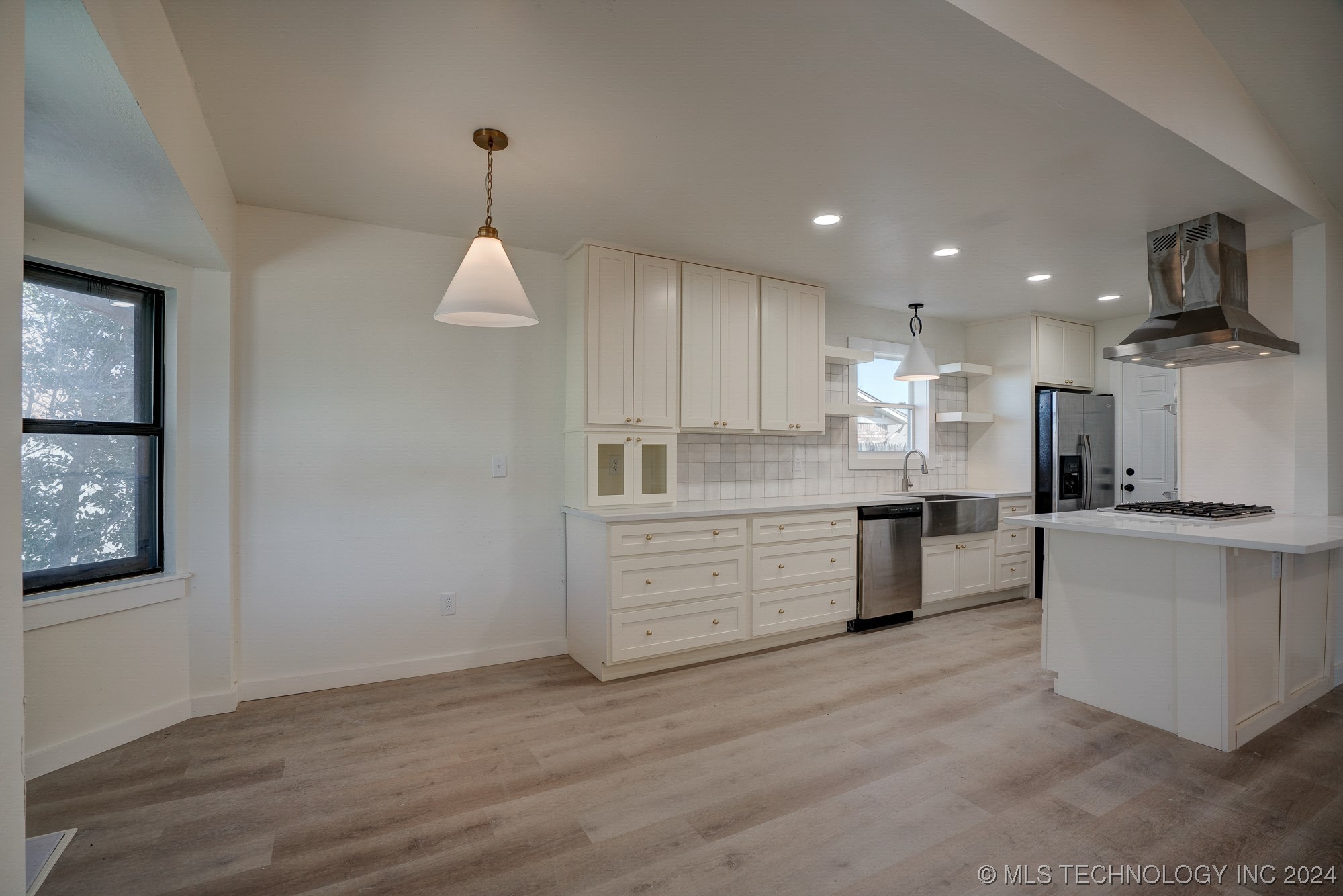 11444 S Franklin Avenue S