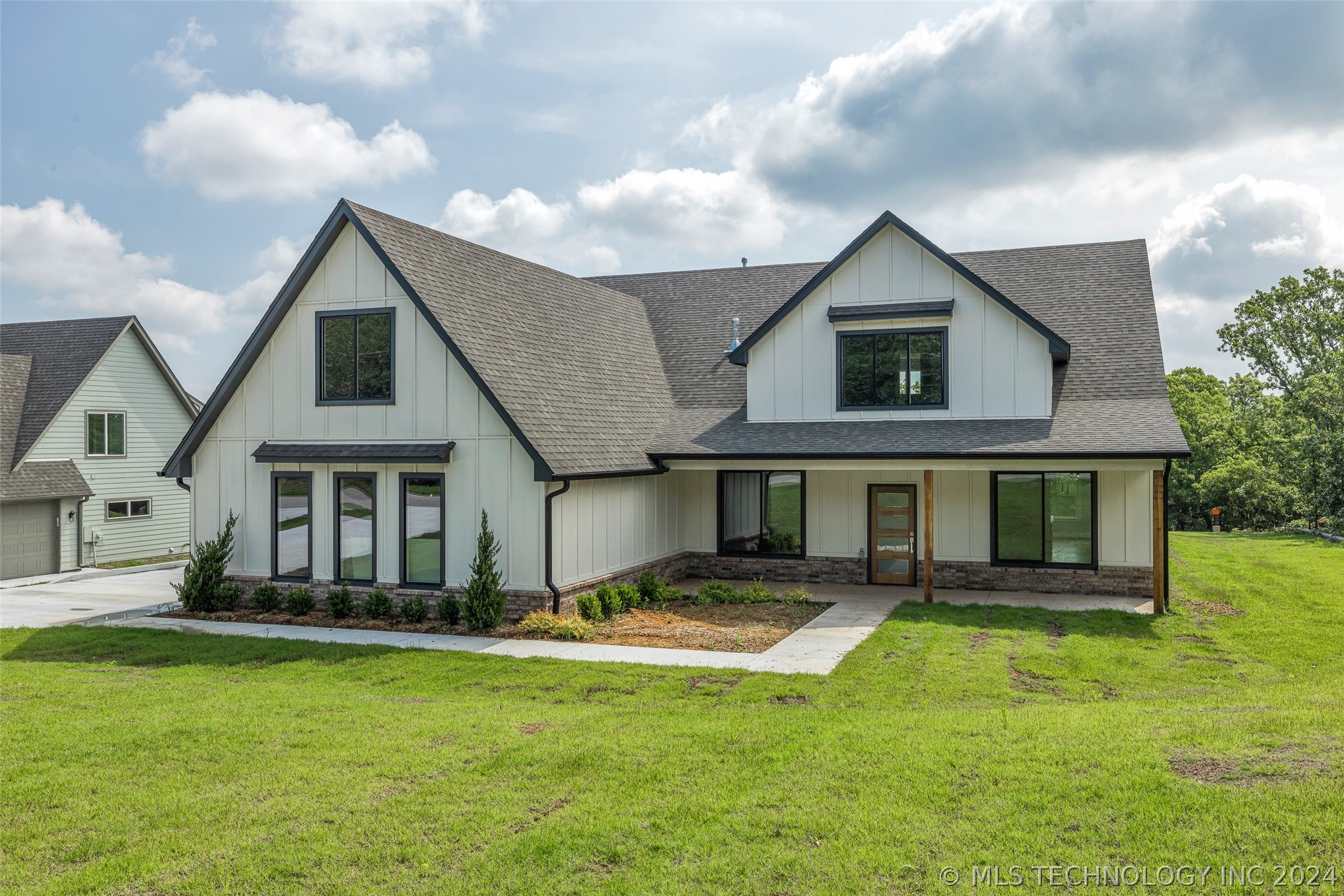 110 Pelican Point Place