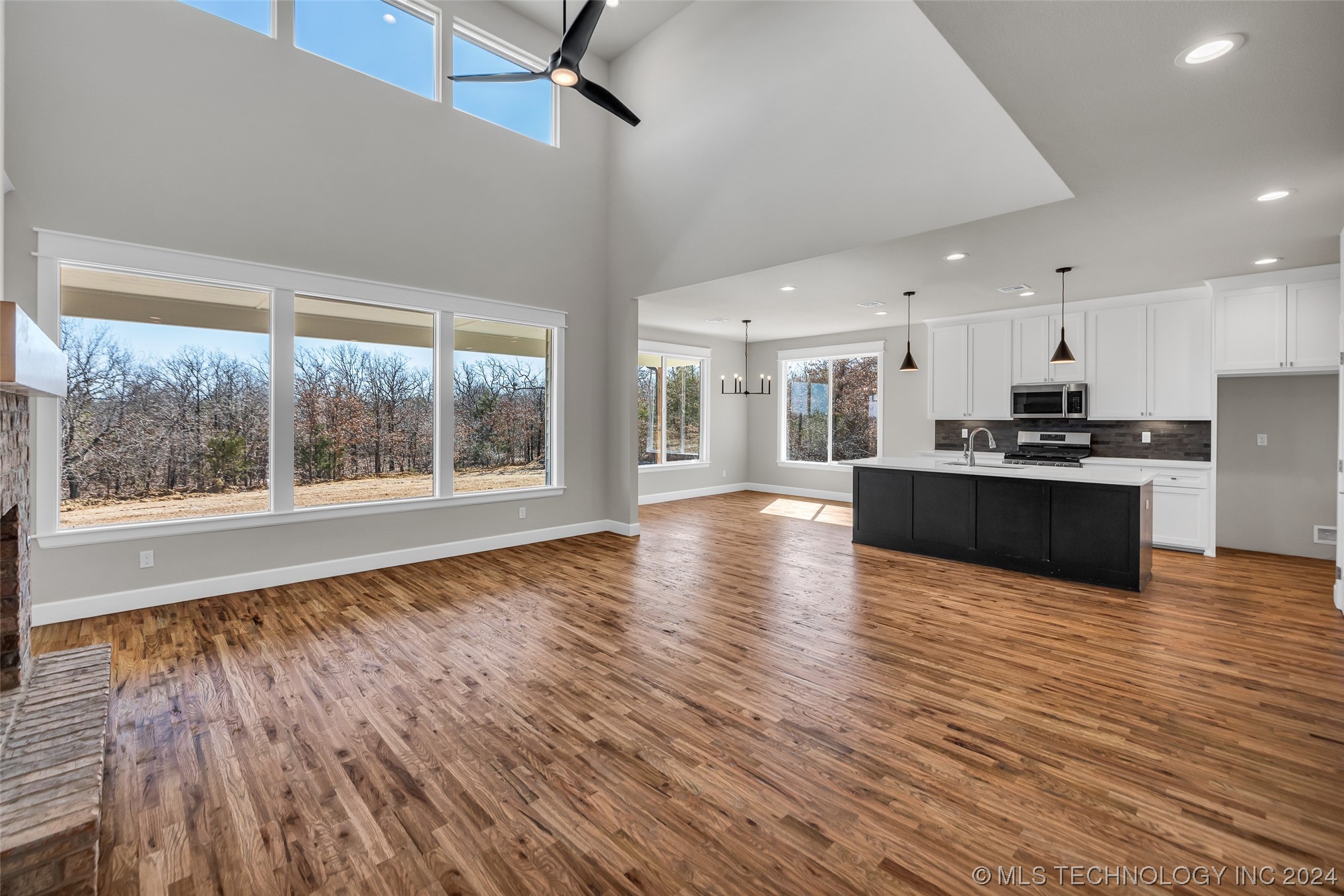 110 Pelican Point Place