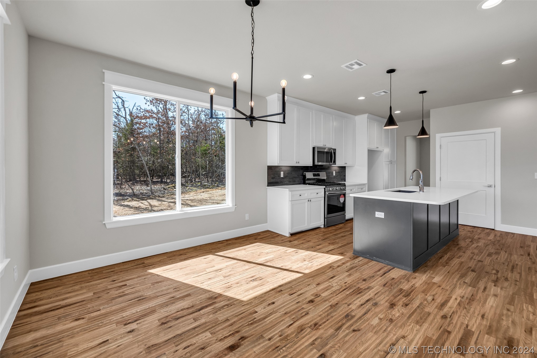 110 Pelican Point Place